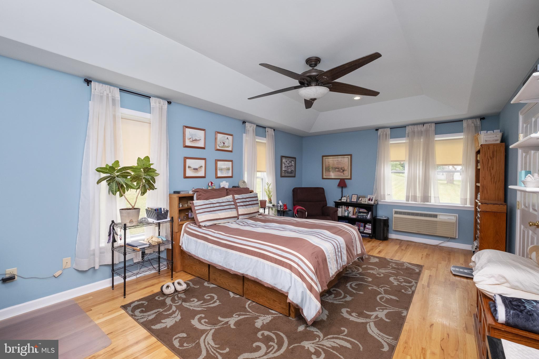 PINE WOODS - Residential