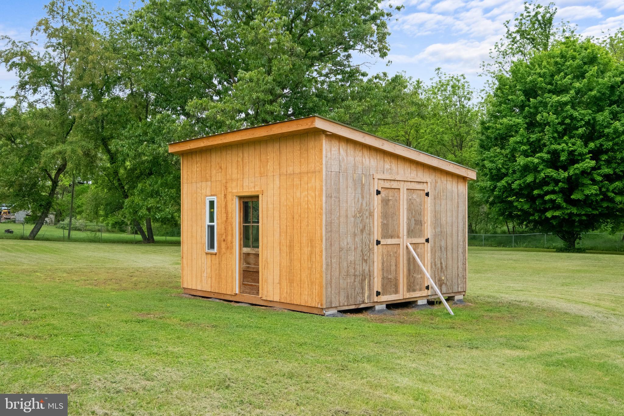 PINE WOODS - Residential