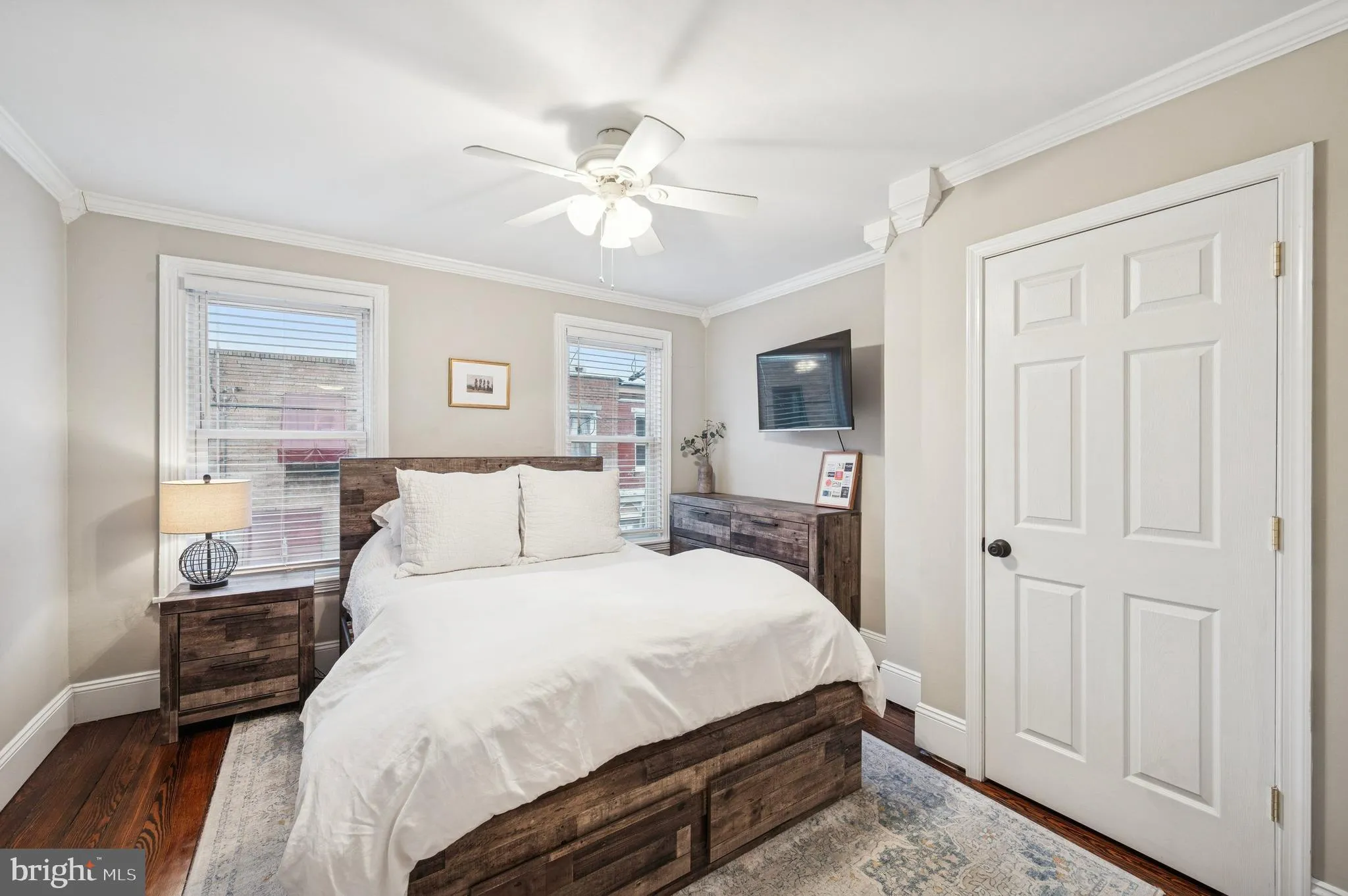 Philadelphia, Pennsylvania 19147, United States, 2 Bedrooms Bedrooms, ,2 BathroomsBathrooms,Residential,Contingent,251528