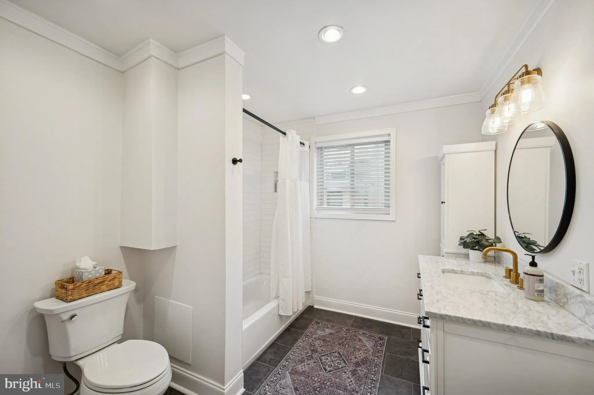 Philadelphia, Pennsylvania 19147, United States, 2 Bedrooms Bedrooms, ,2 BathroomsBathrooms,Residential,Contingent,251528