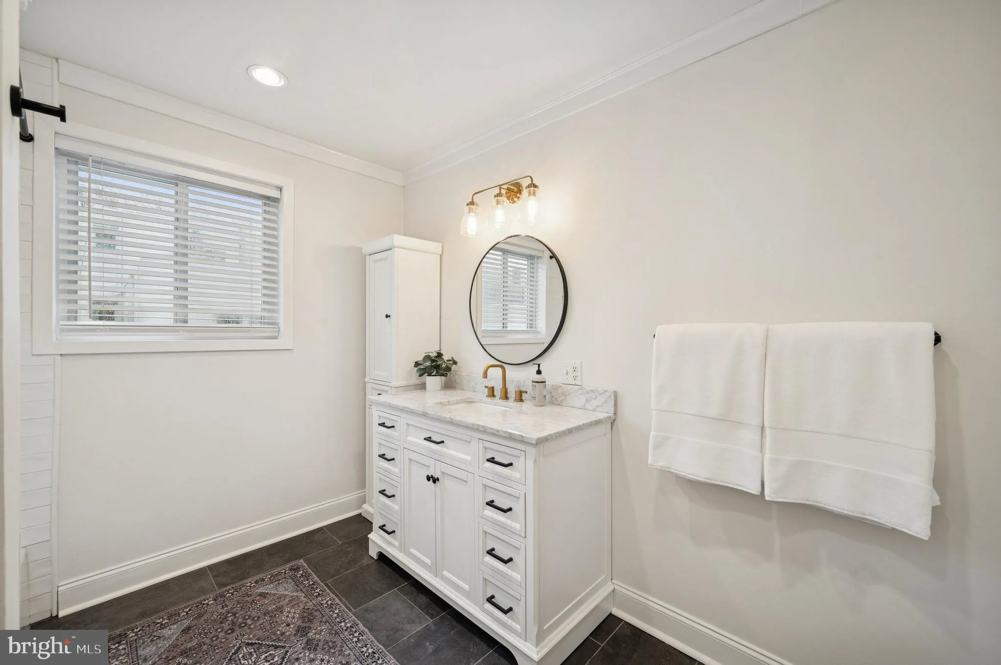 Philadelphia, Pennsylvania 19147, United States, 2 Bedrooms Bedrooms, ,2 BathroomsBathrooms,Residential,Contingent,251528