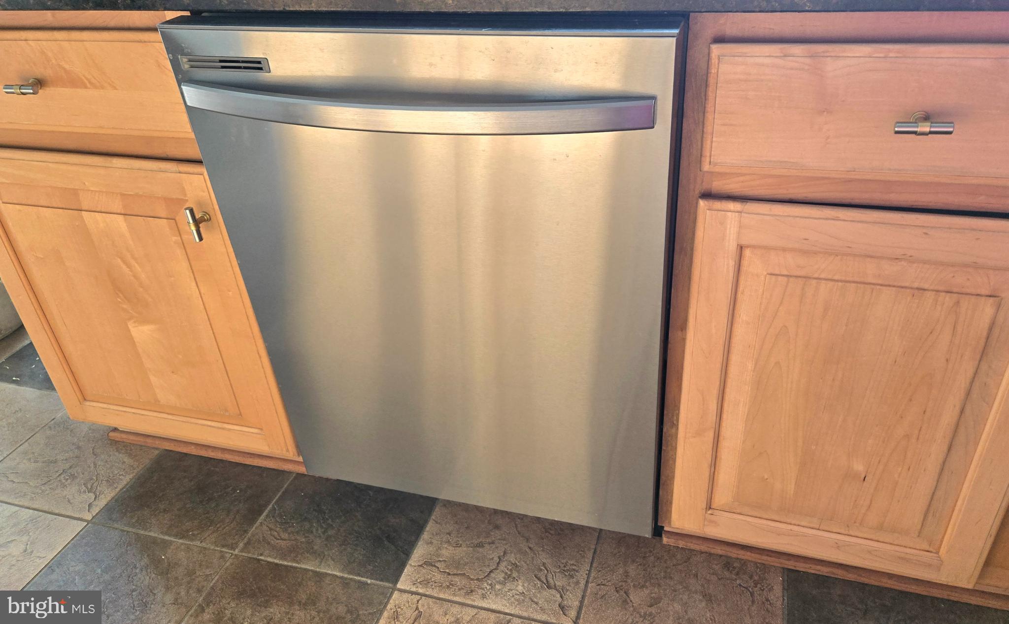 FAIRFAX NATIONAL ESTATES - Residential