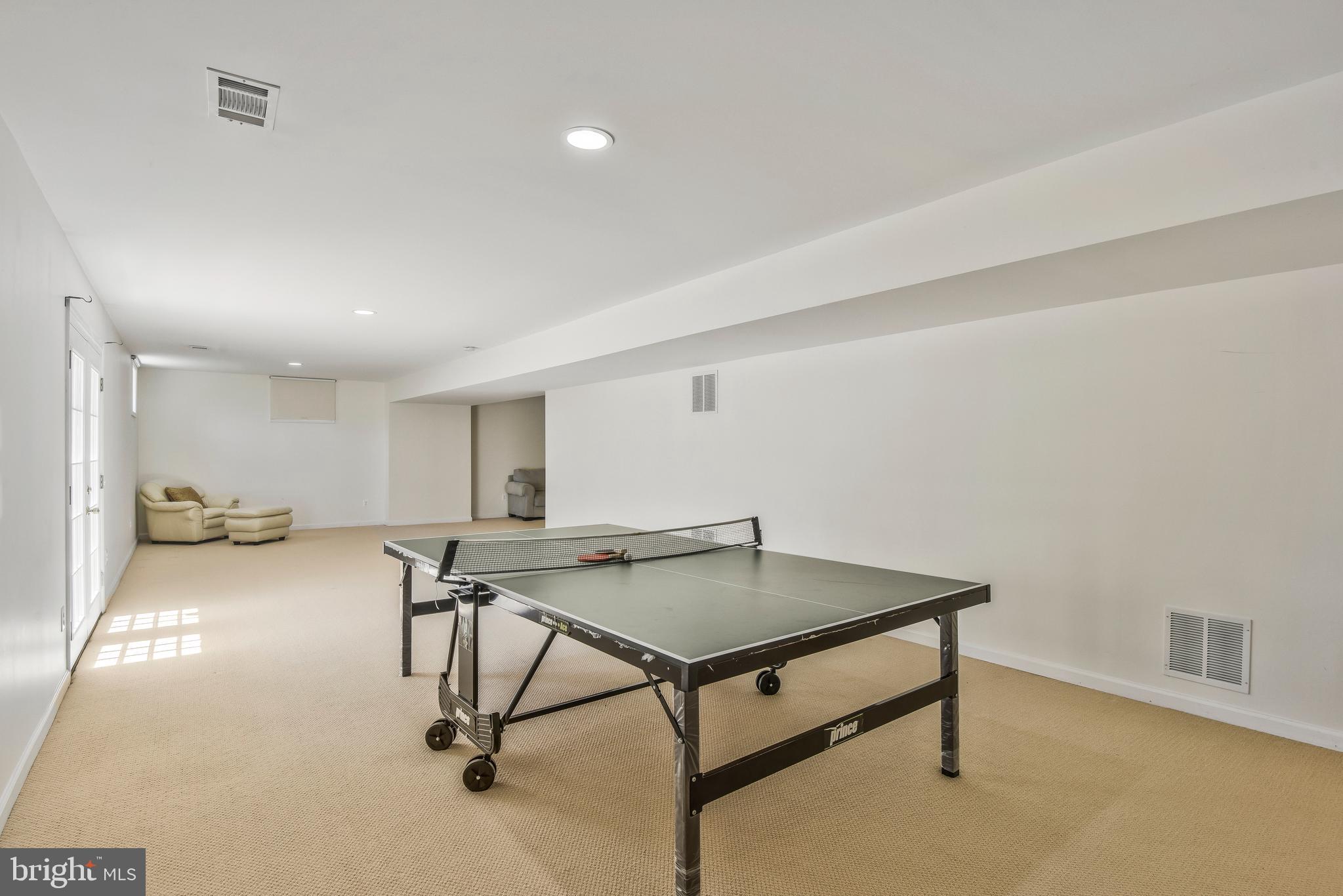 FAIRFAX NATIONAL ESTATES - Residential