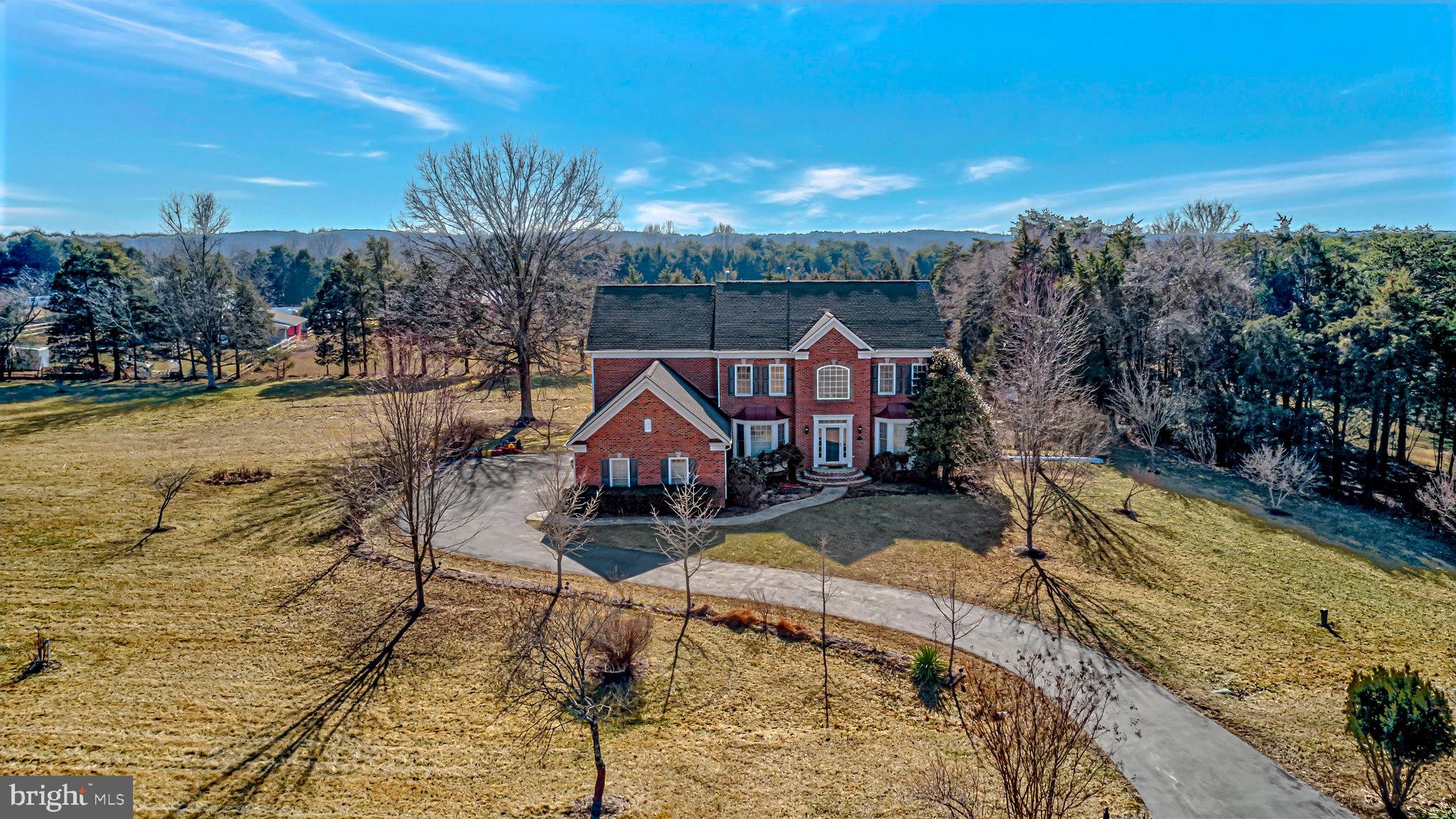 FAIRFAX NATIONAL ESTATES - Residential