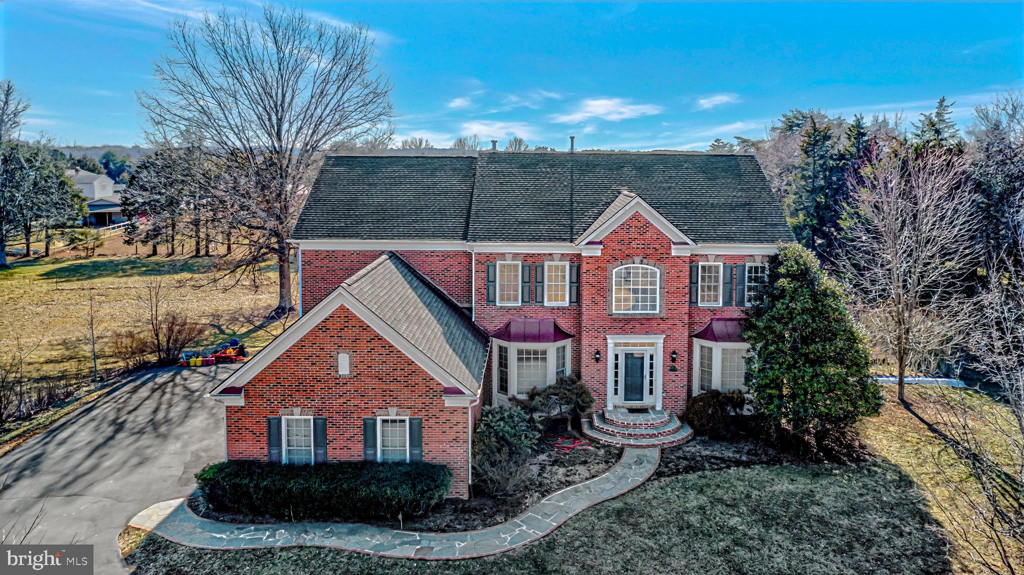 FAIRFAX NATIONAL ESTATES - Residential