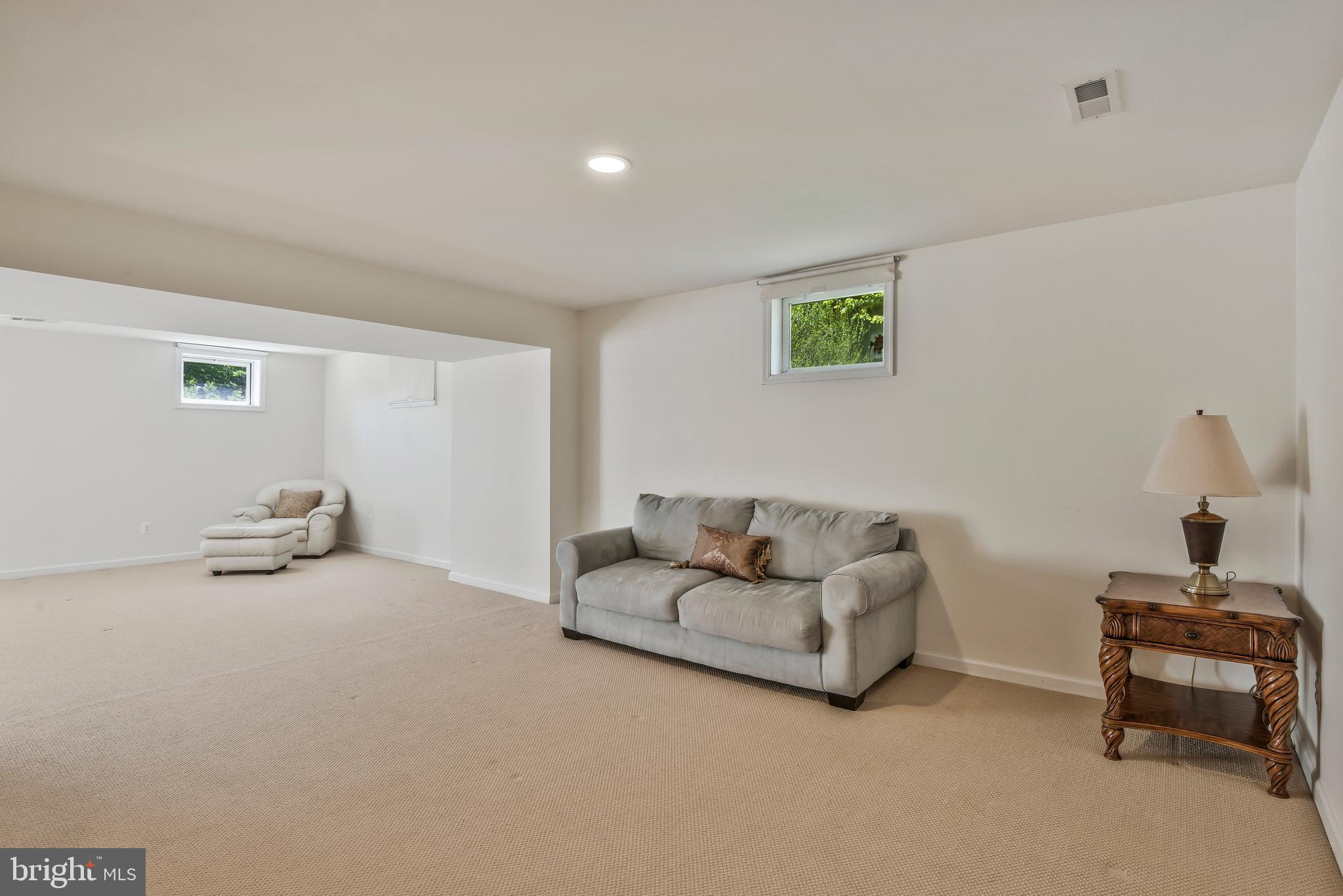 FAIRFAX NATIONAL ESTATES - Residential