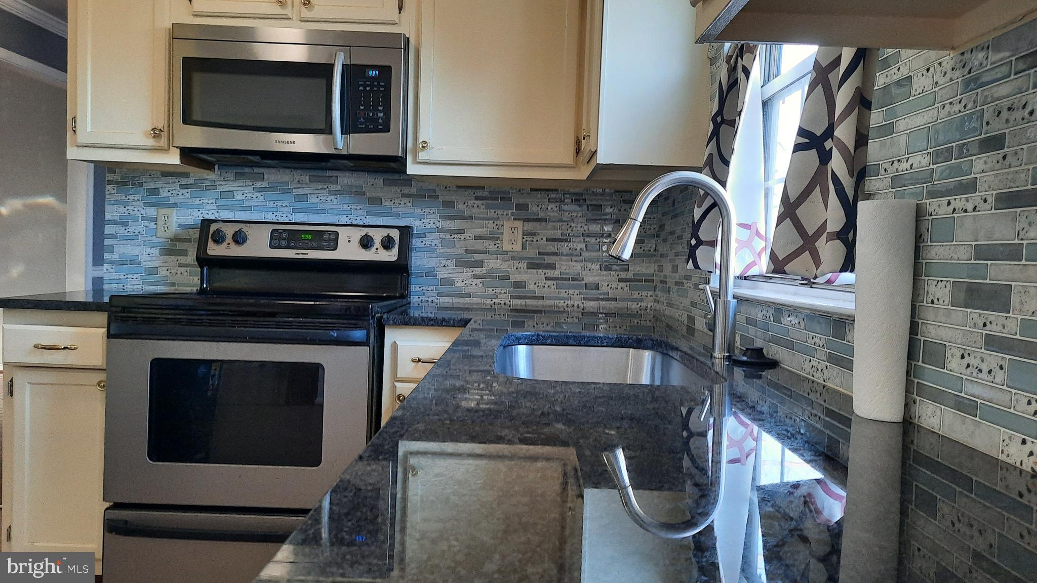 NEWBRIDGE PLAT 12 - Residential Lease