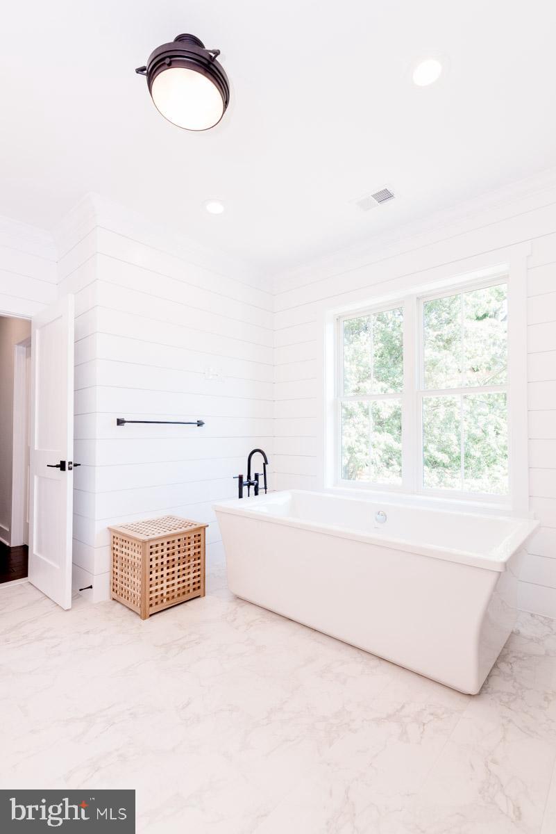 PIMMIT HILLS - Residential