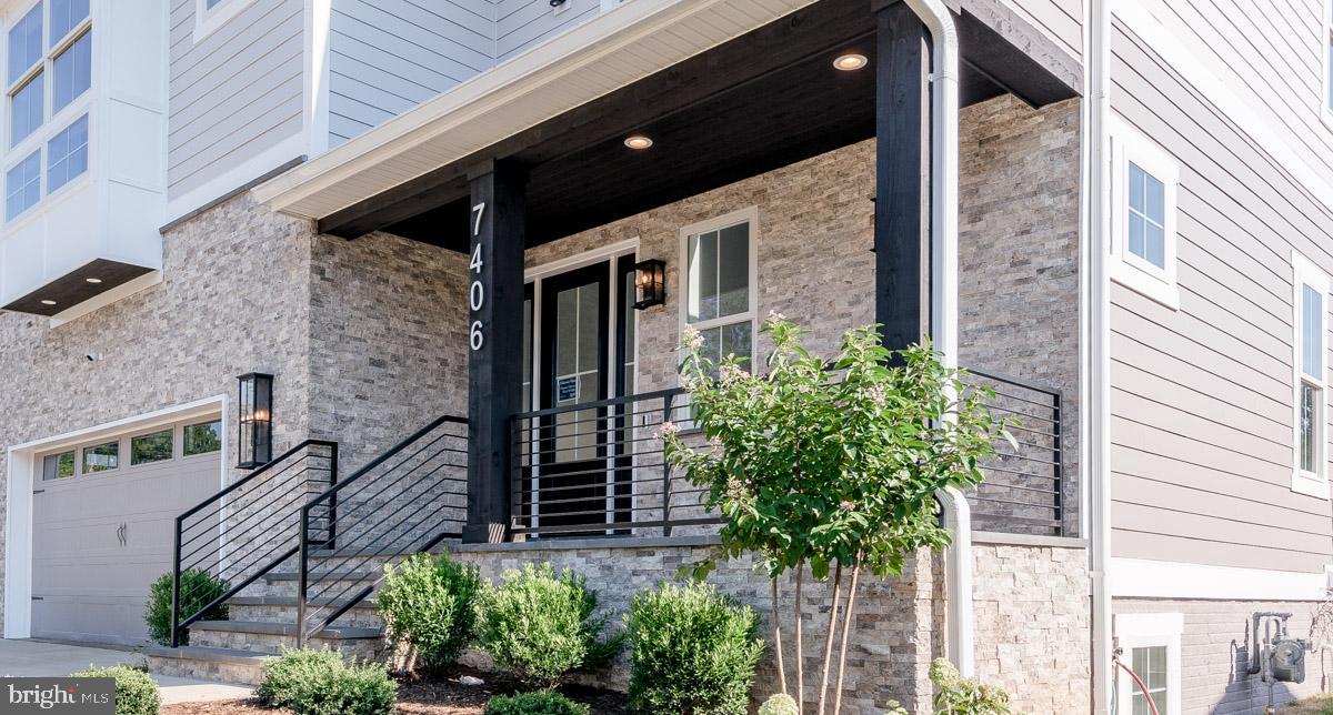 PIMMIT HILLS - Residential