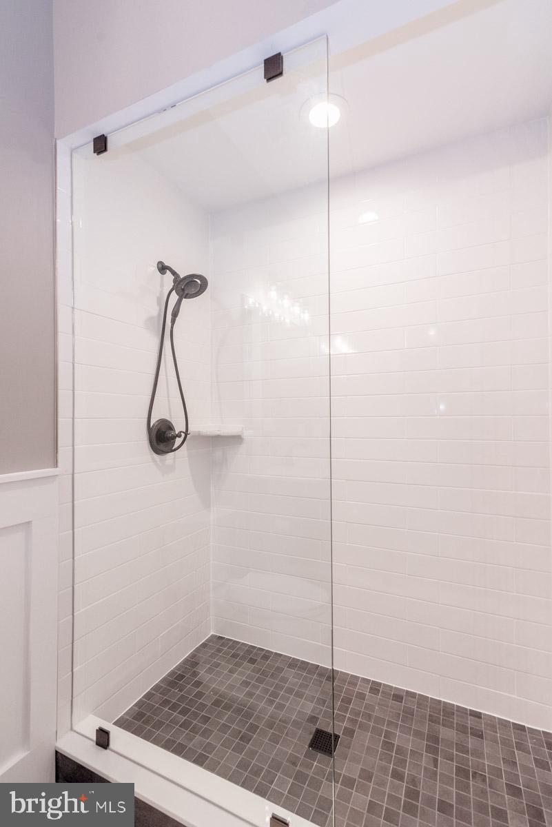 PIMMIT HILLS - Residential