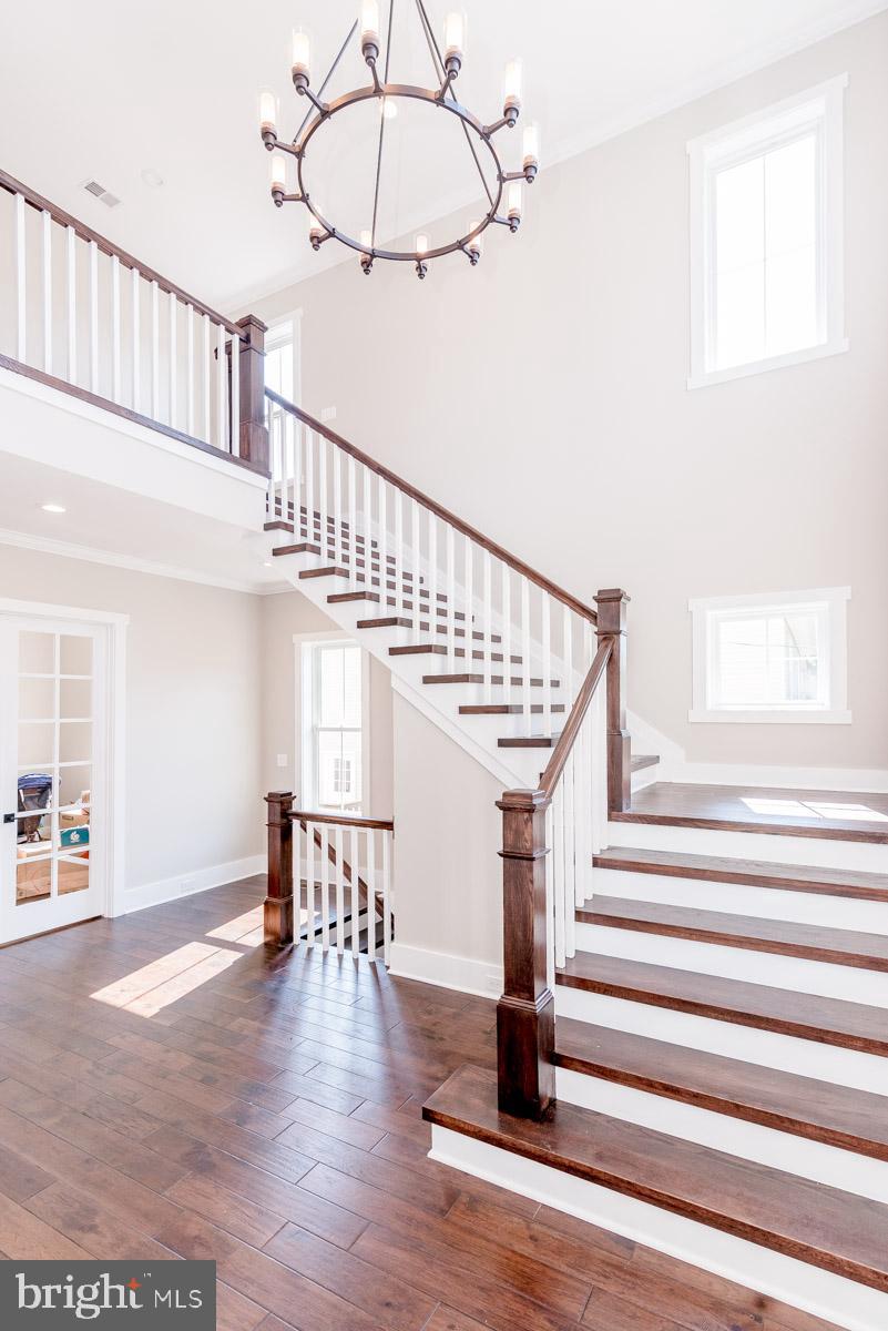 PIMMIT HILLS - Residential