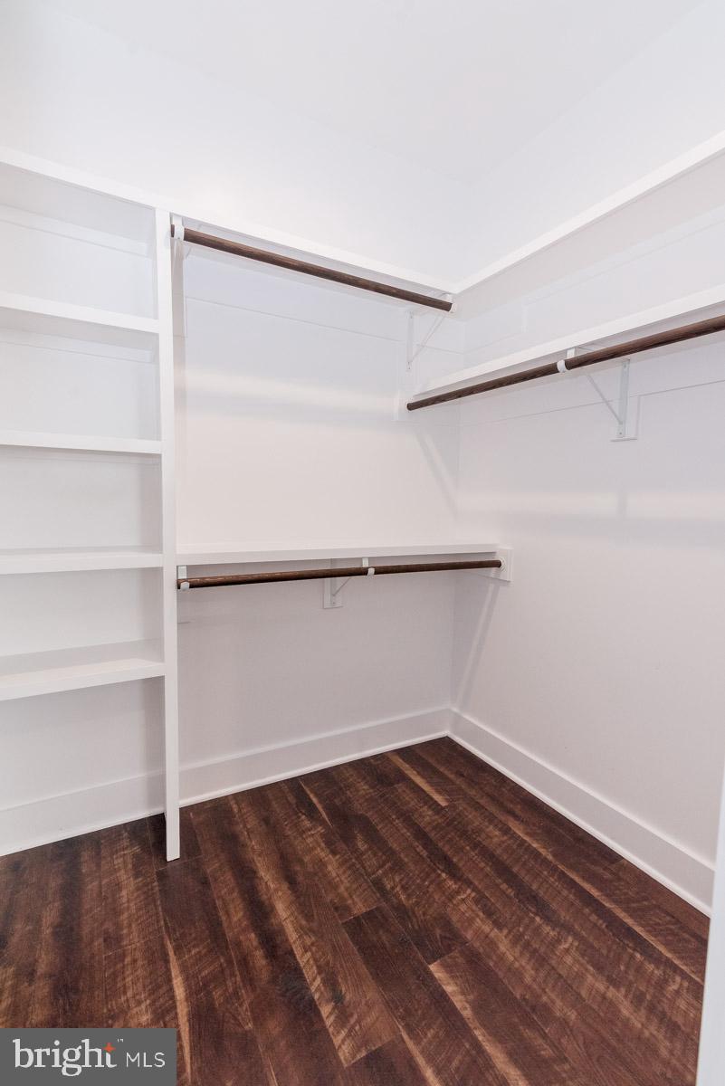 PIMMIT HILLS - Residential