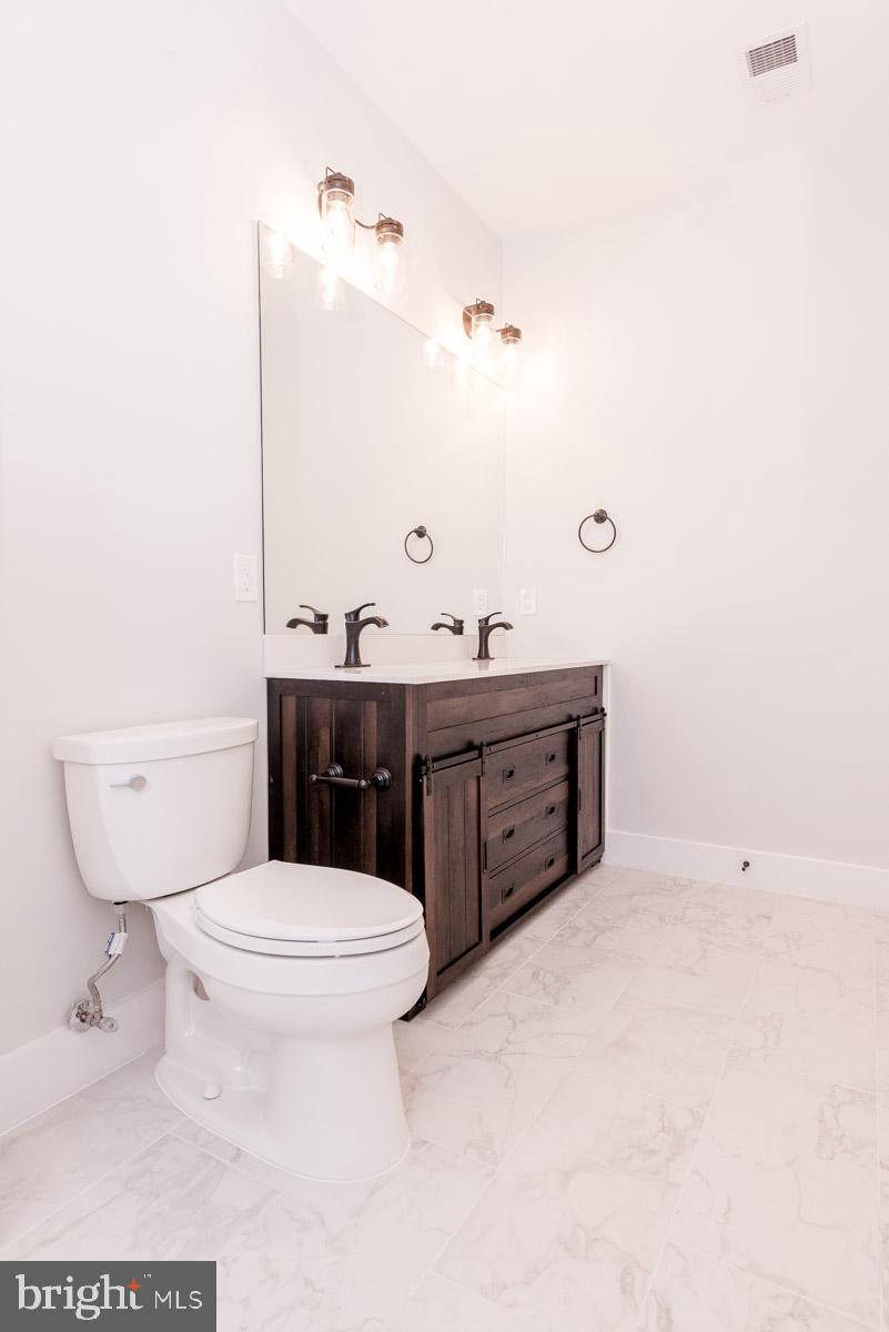 PIMMIT HILLS - Residential