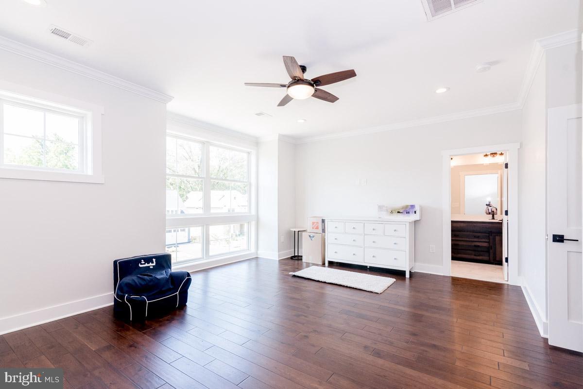 PIMMIT HILLS - Residential