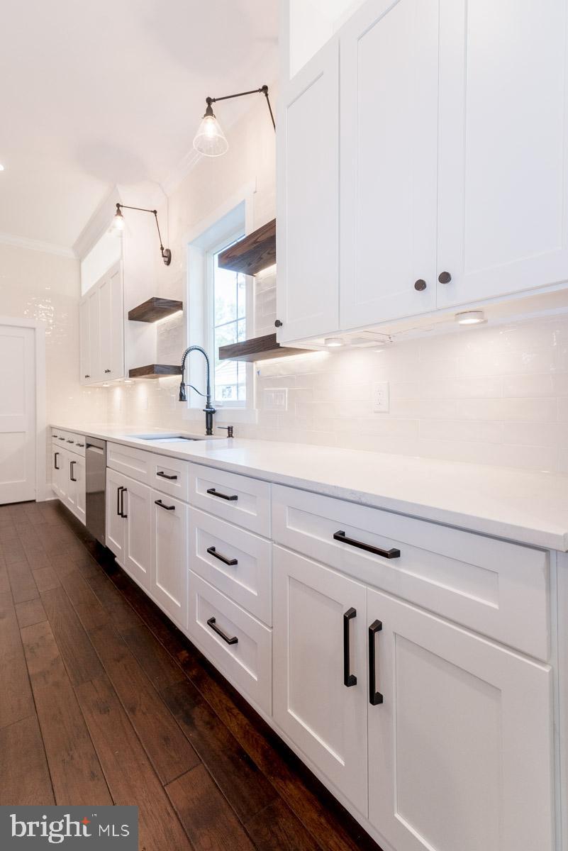 PIMMIT HILLS - Residential