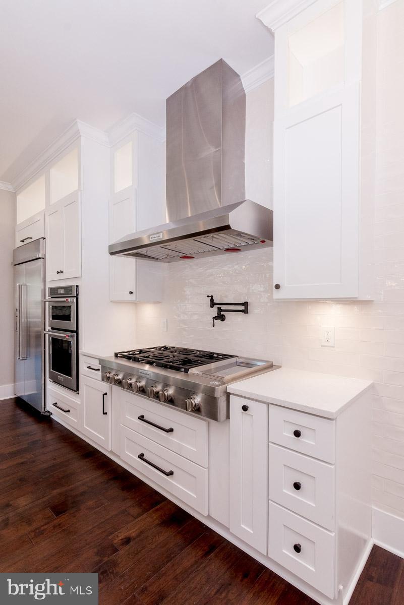 PIMMIT HILLS - Residential