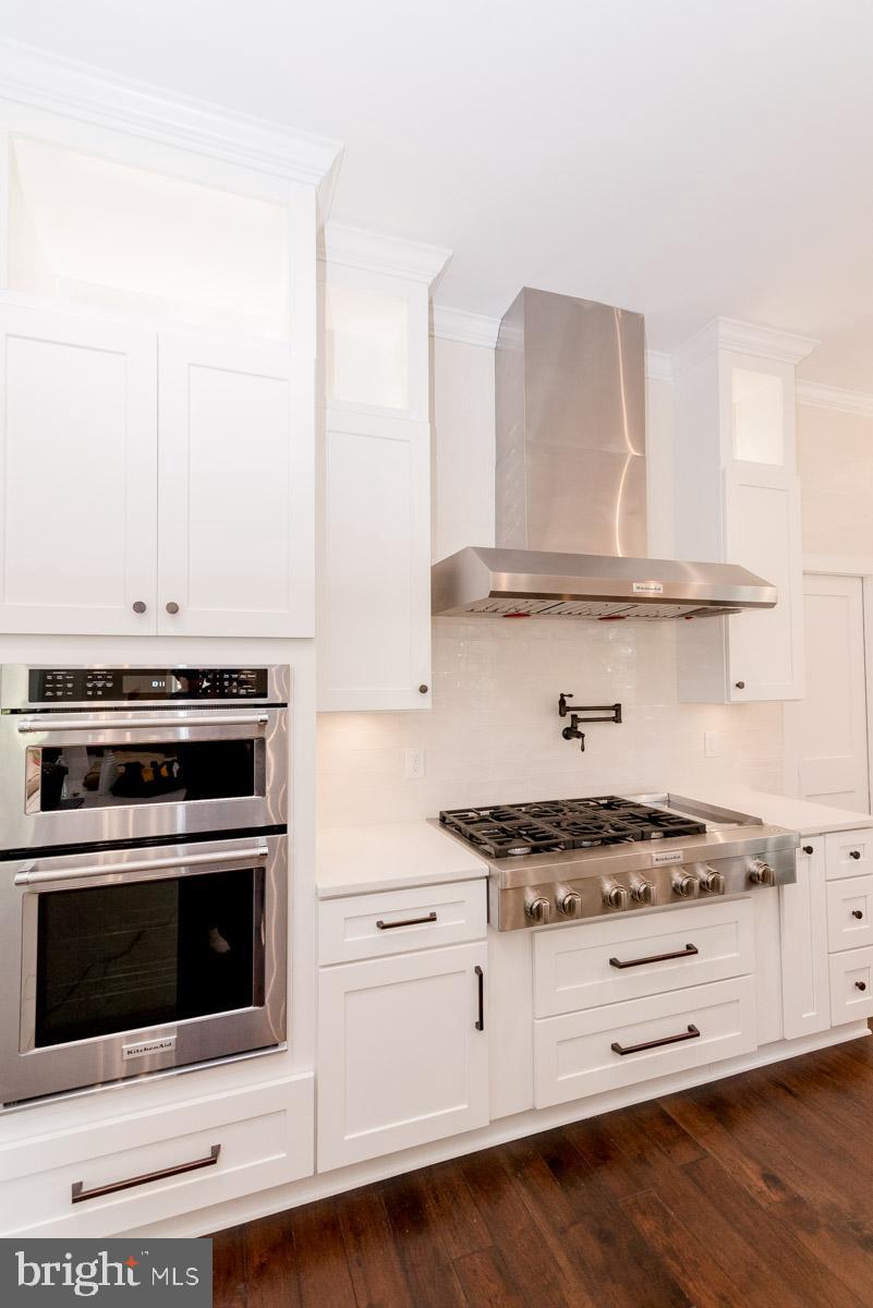 PIMMIT HILLS - Residential