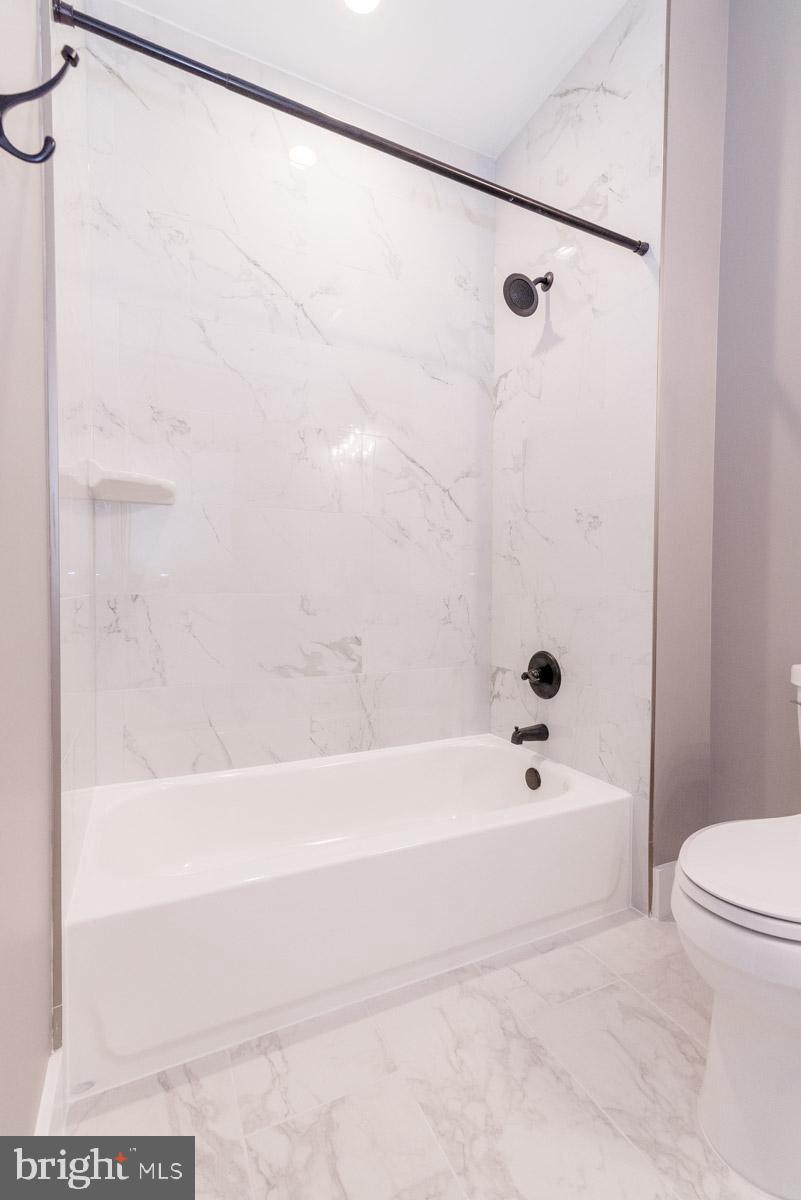 PIMMIT HILLS - Residential