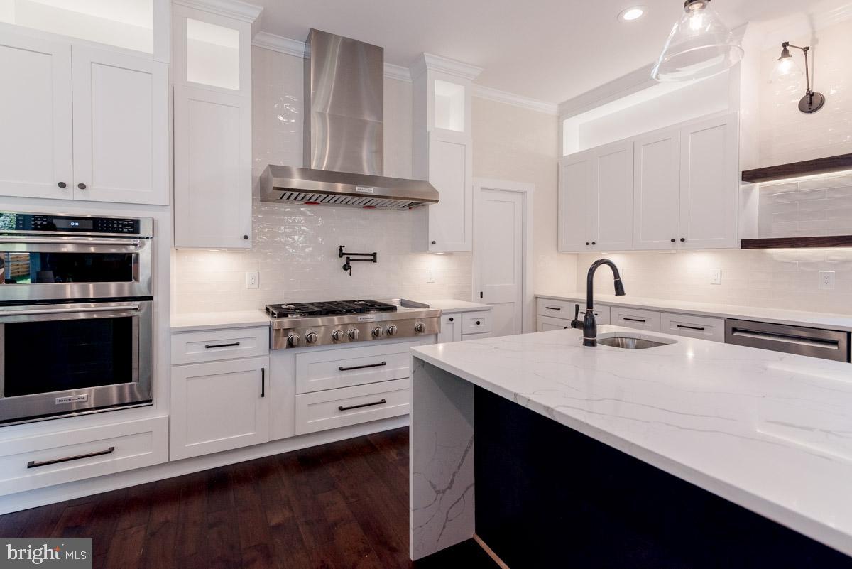 PIMMIT HILLS - Residential