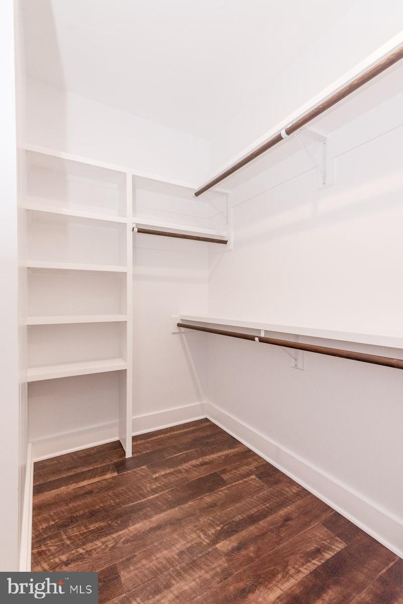 PIMMIT HILLS - Residential