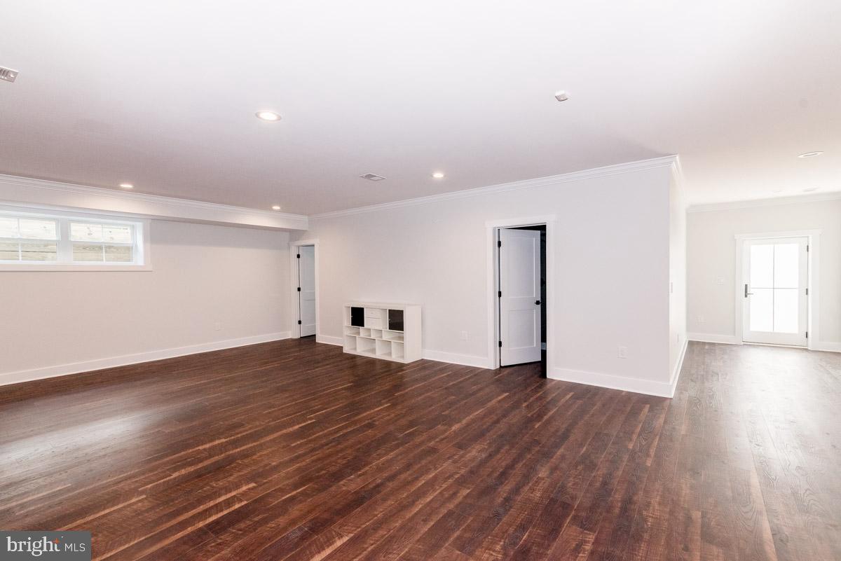 PIMMIT HILLS - Residential