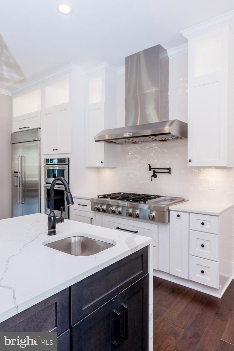 PIMMIT HILLS - Residential