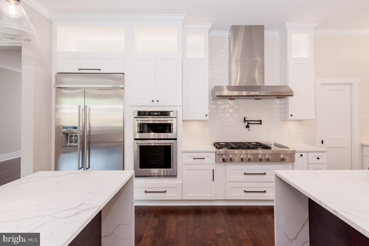 PIMMIT HILLS - Residential