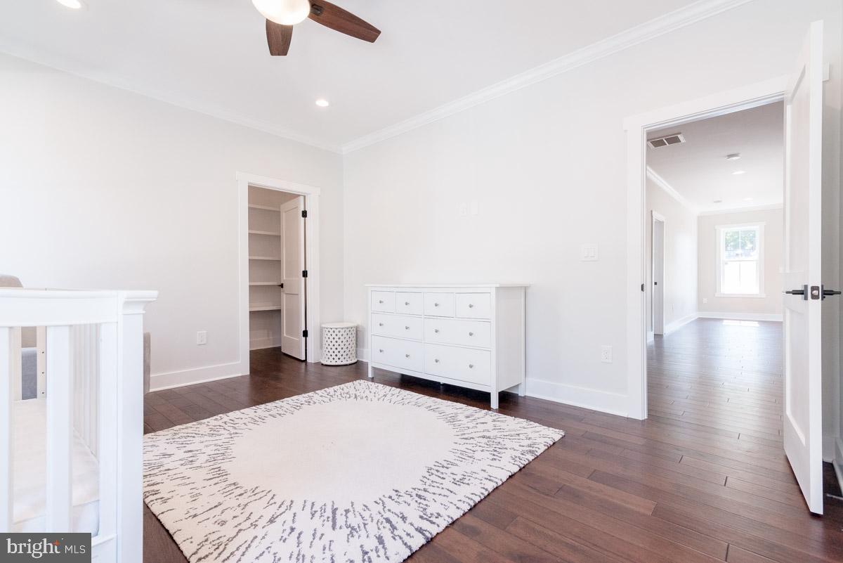 PIMMIT HILLS - Residential