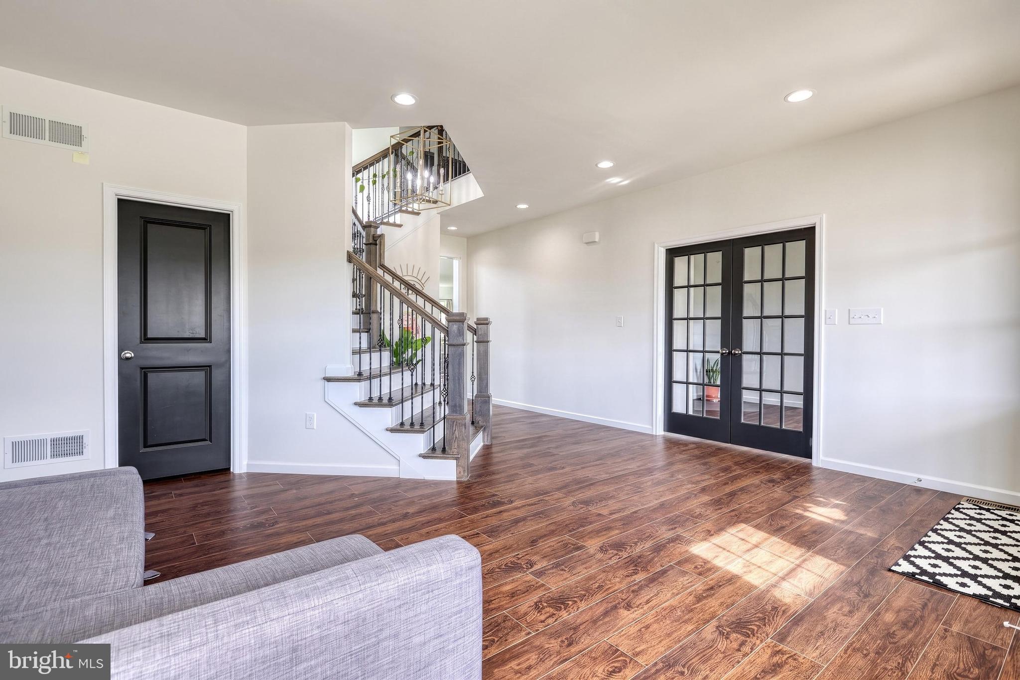 2805 ALPERTON DRIVE