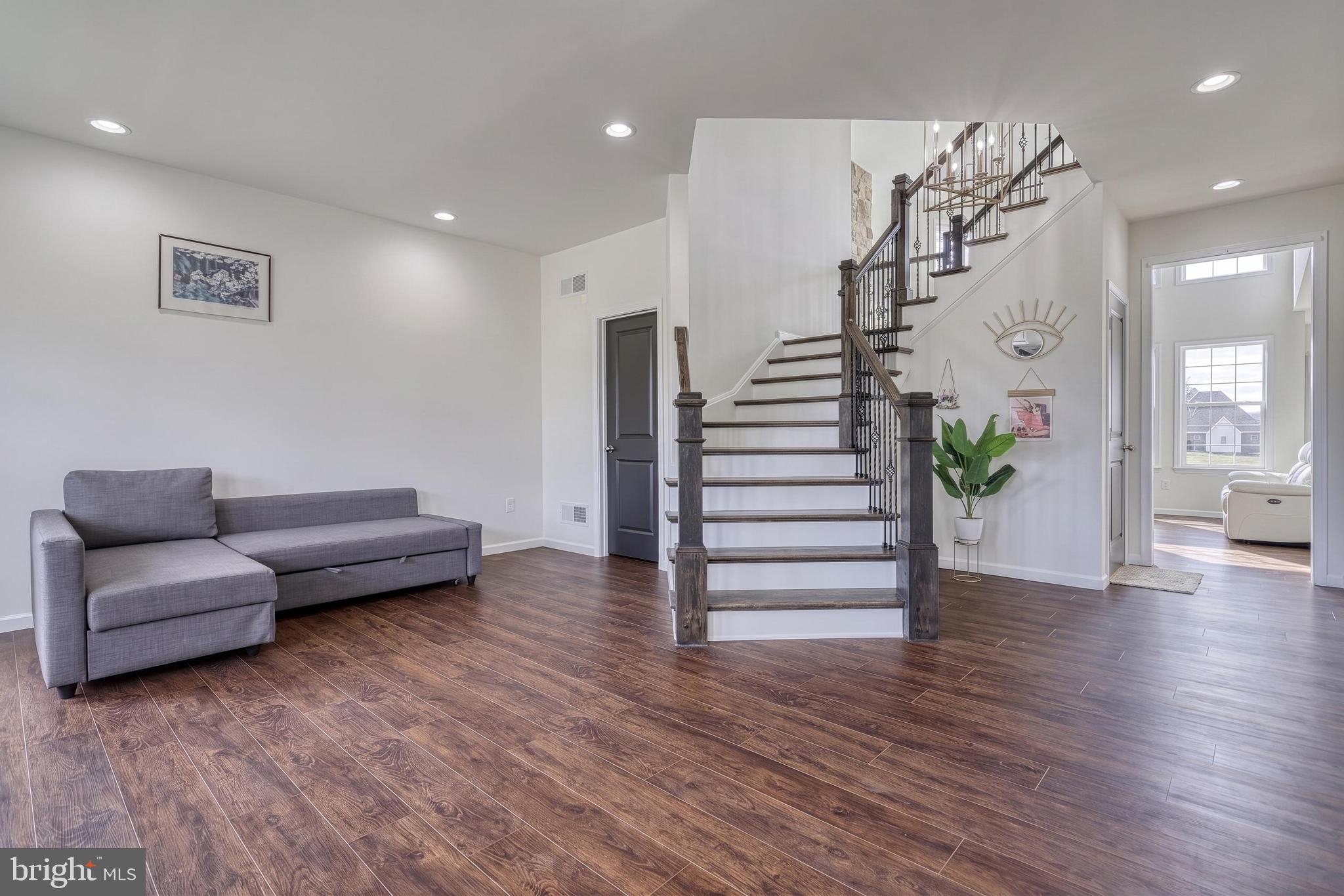2805 ALPERTON DRIVE