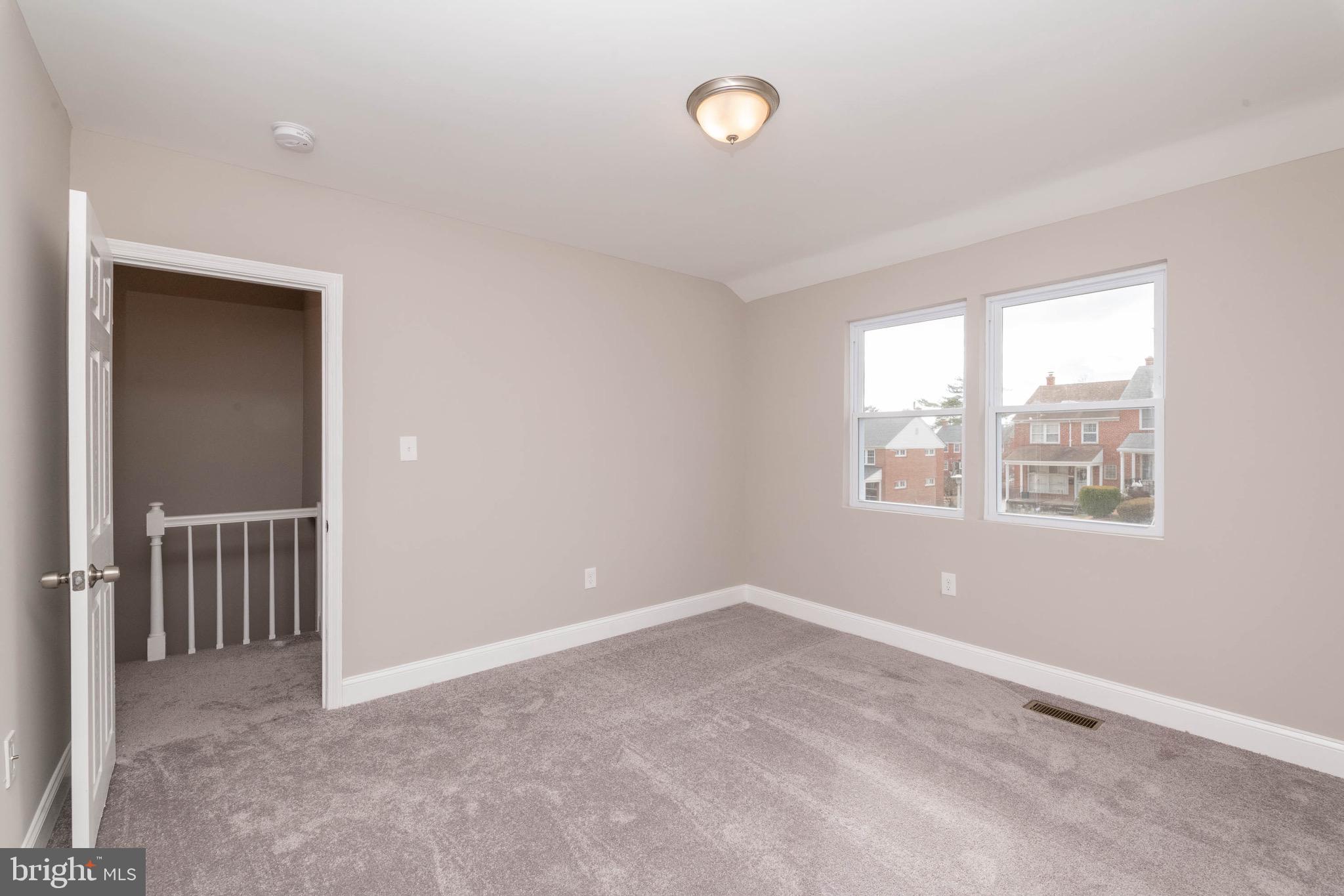 IDLEWOOD - Residential