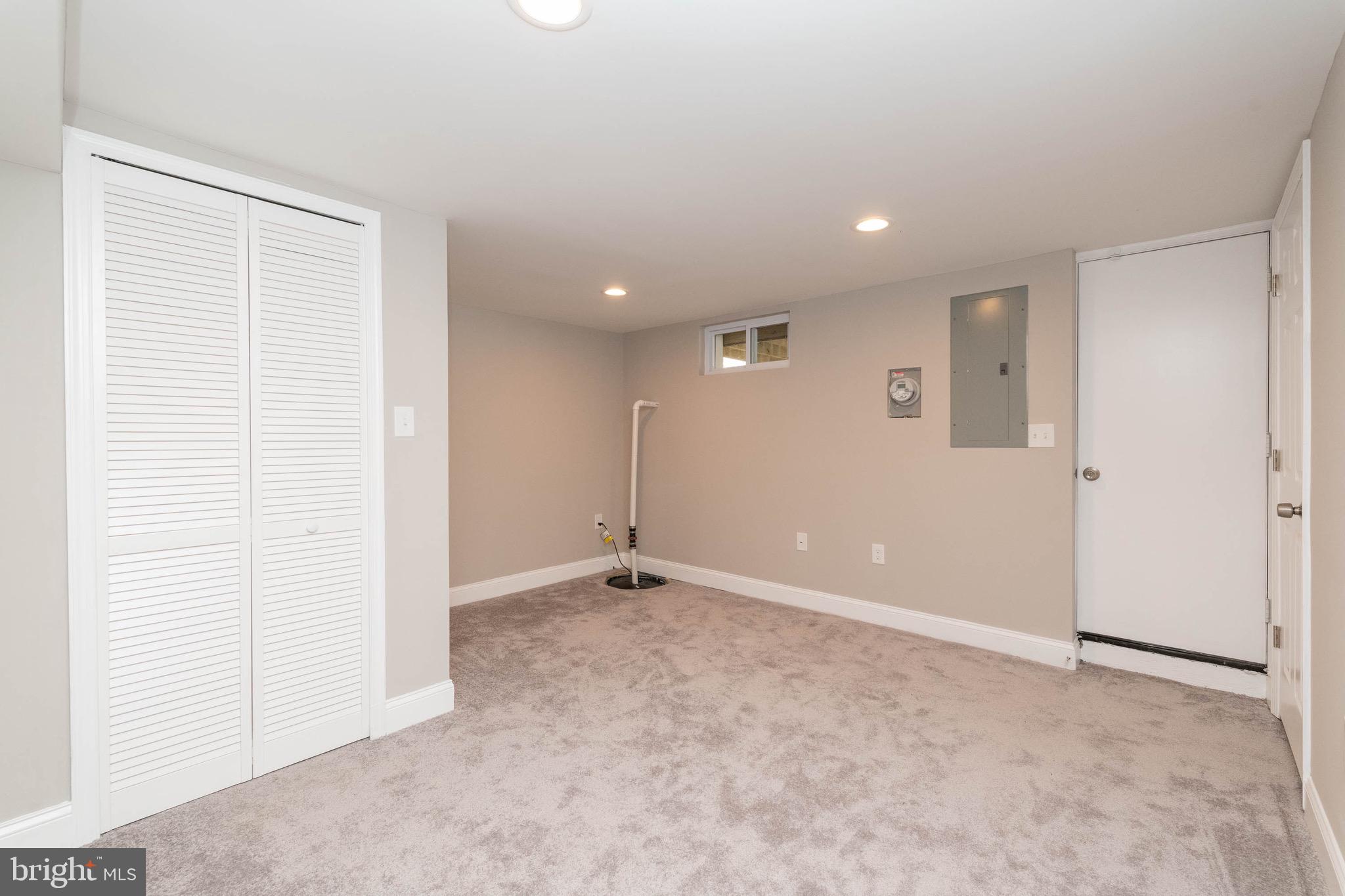 IDLEWOOD - Residential