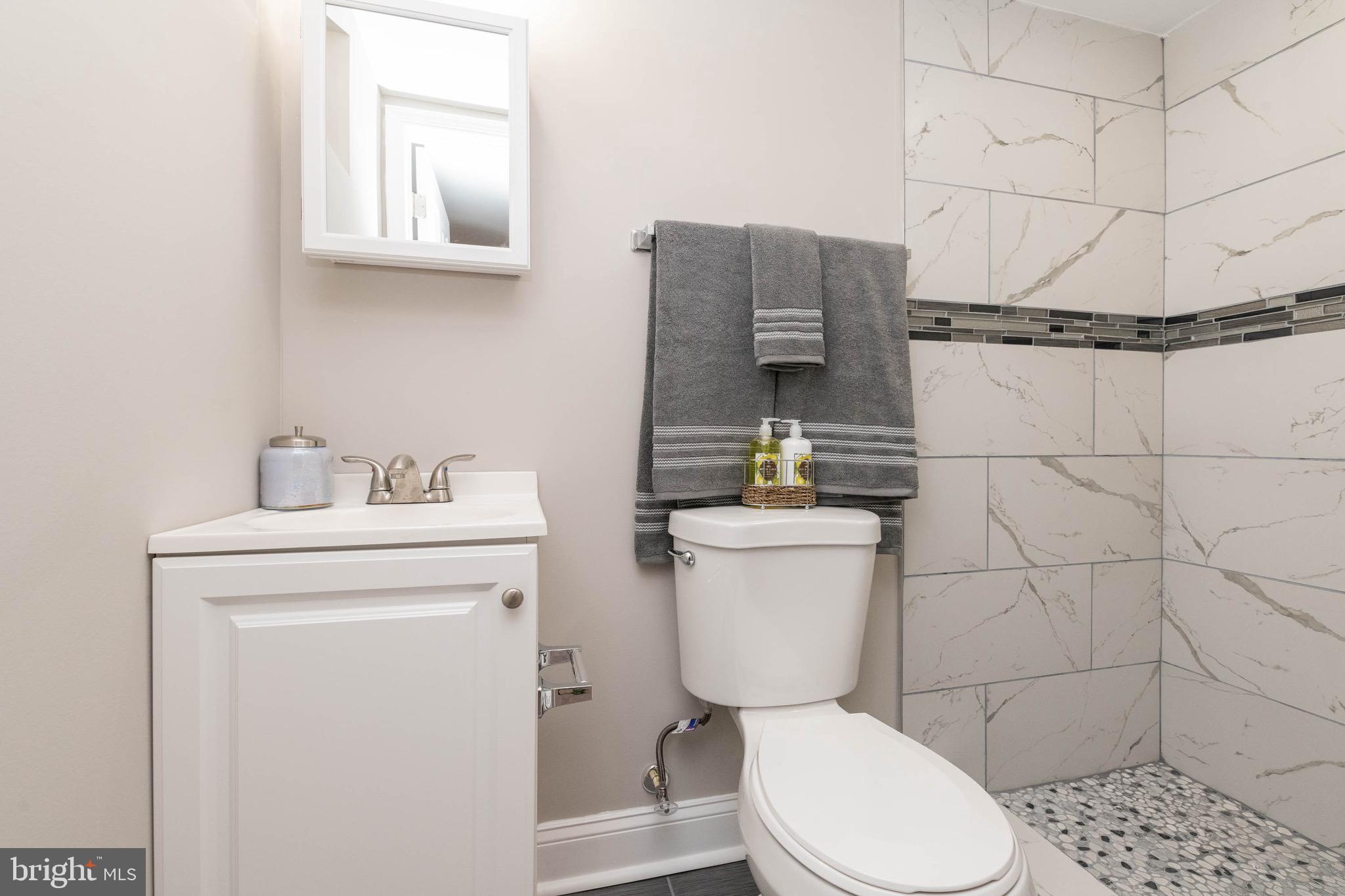 IDLEWOOD - Residential