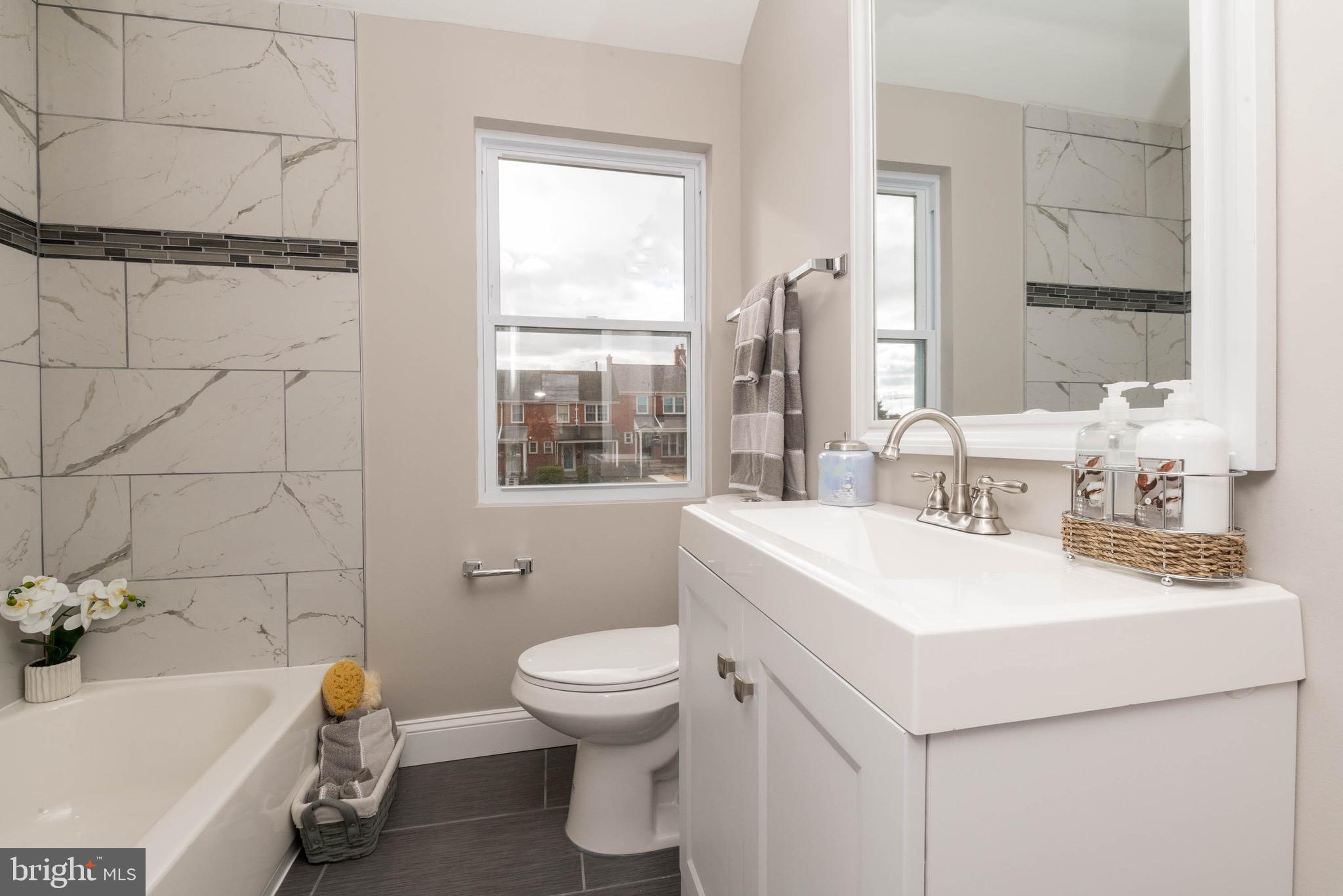 IDLEWOOD - Residential