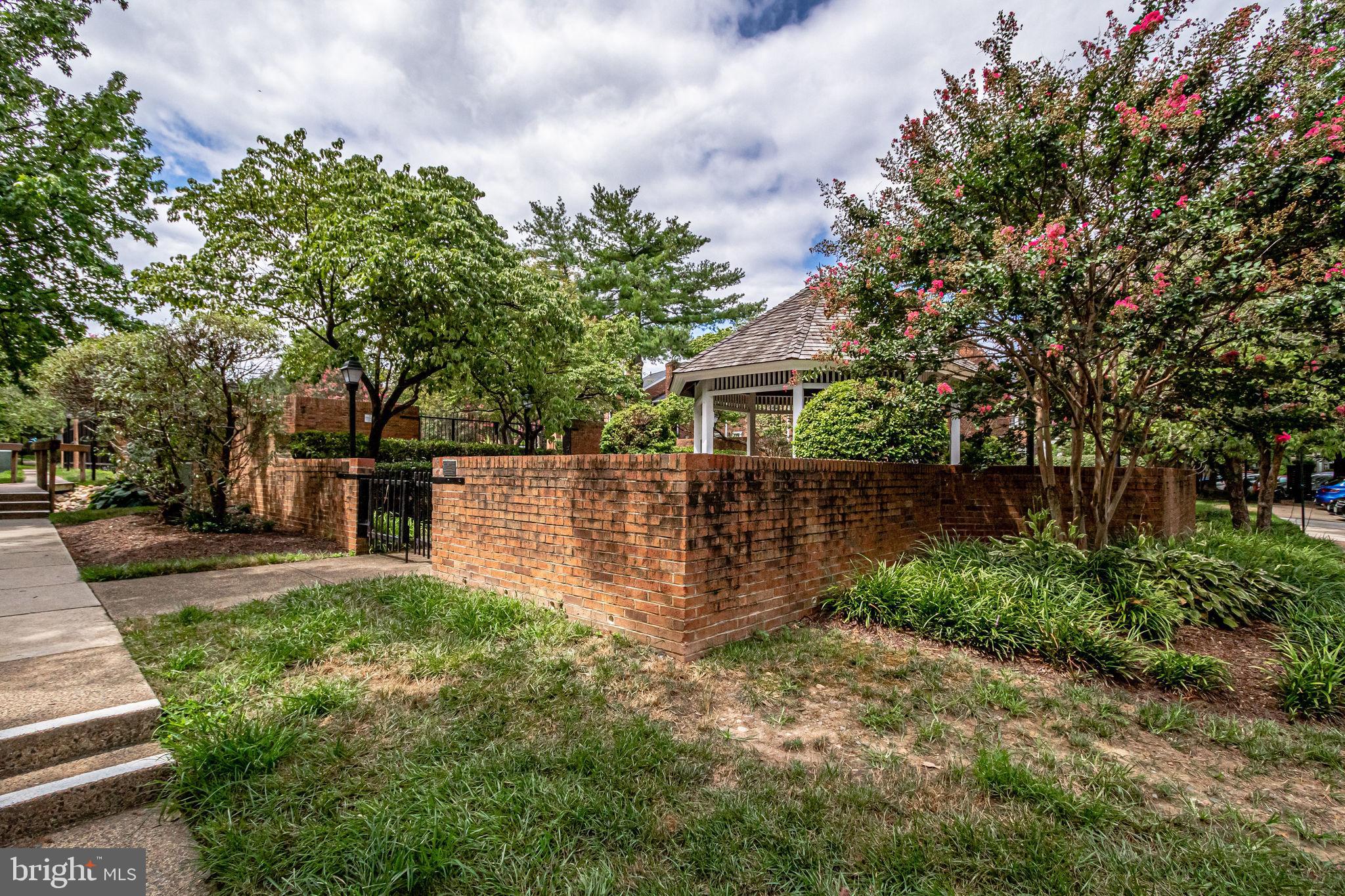 WINDGATE III - Residential