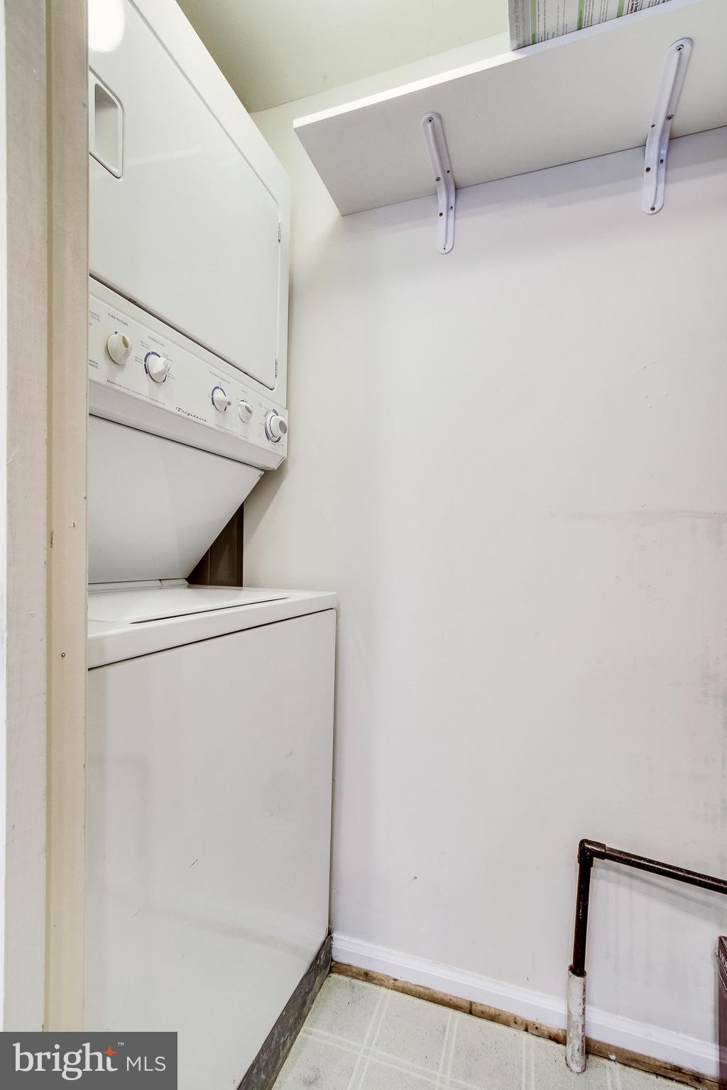 WINDGATE III - Residential