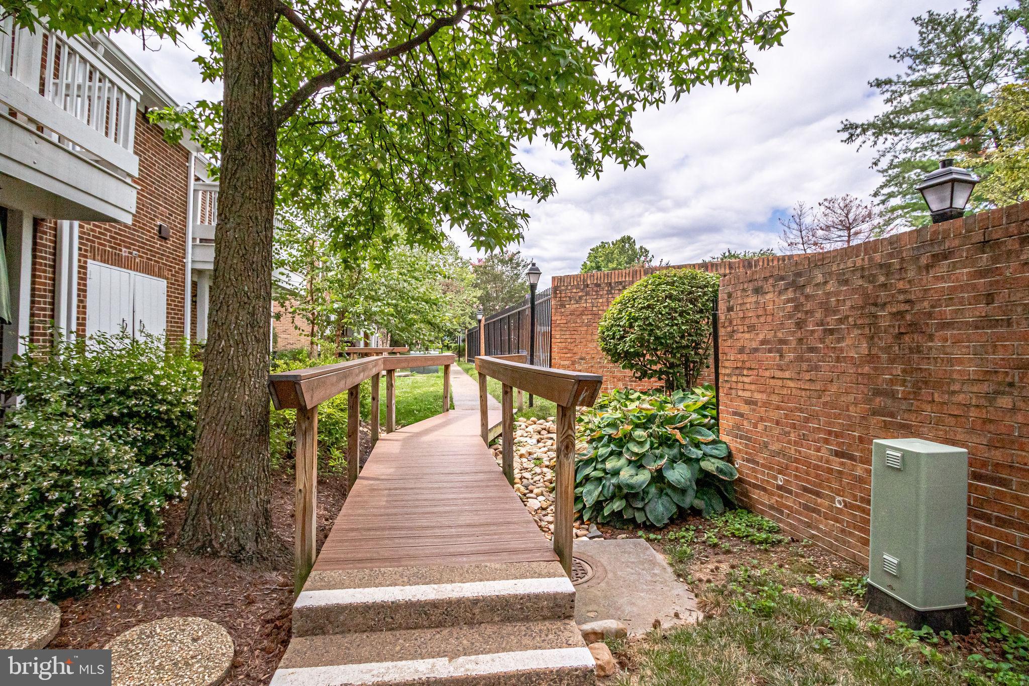 WINDGATE III - Residential