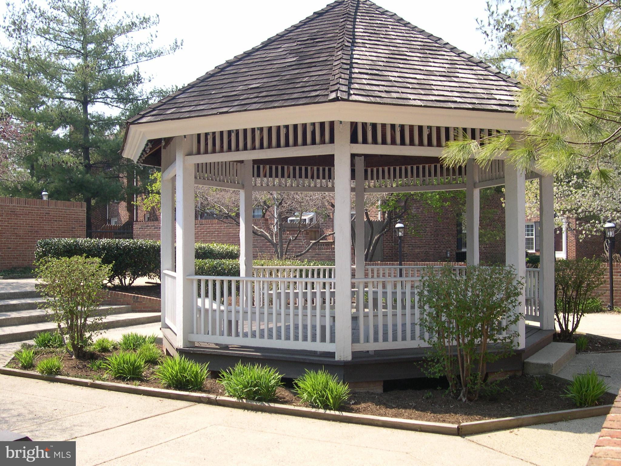 WINDGATE III - Residential