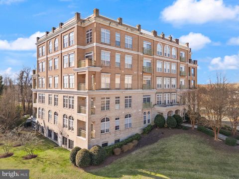 Photo of 810 Belmont Bay Drive #201, WOODBRIDGE, VA 22191 (MLS # VAPW2121256)