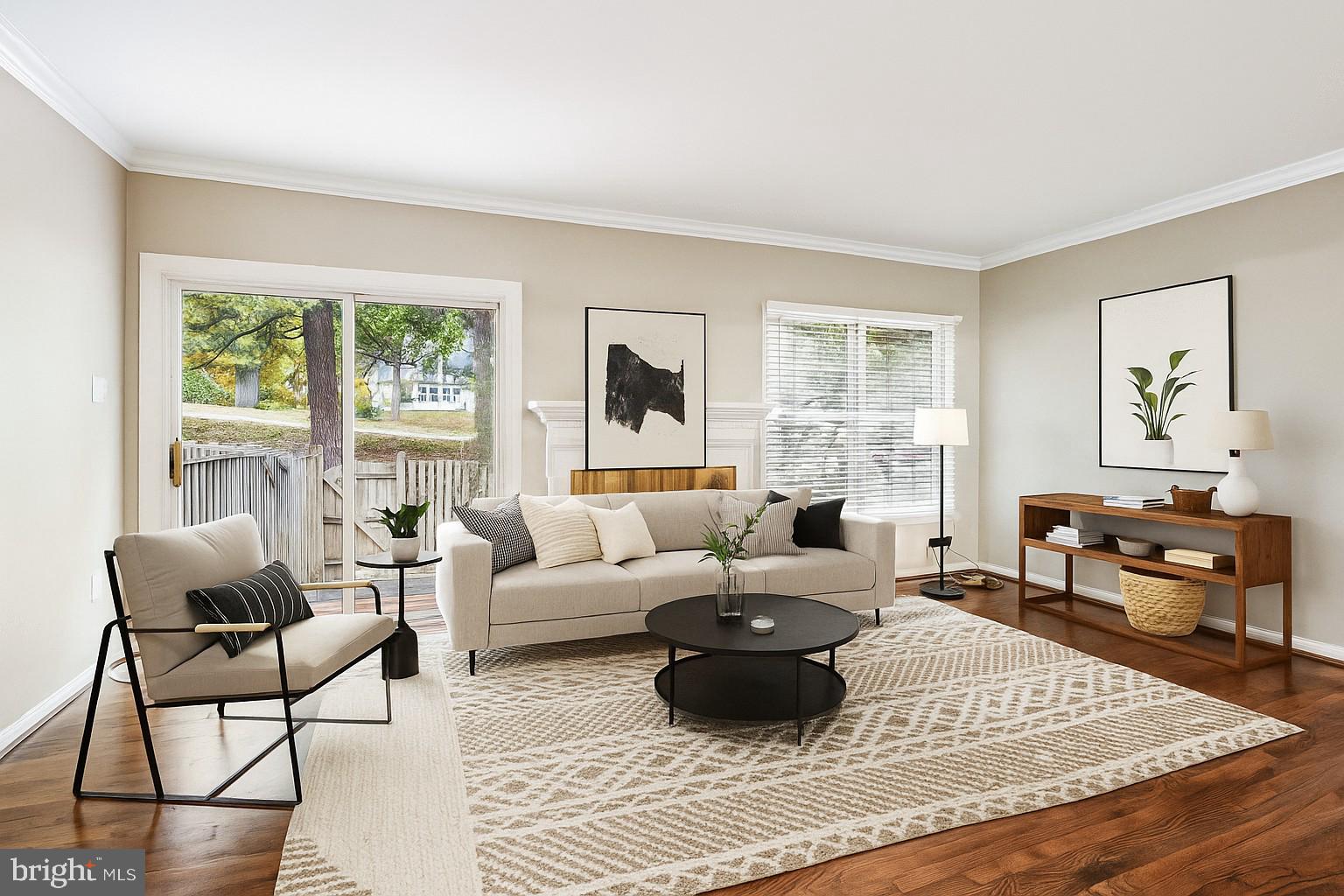 CHURCHILL SQUARE - Residential