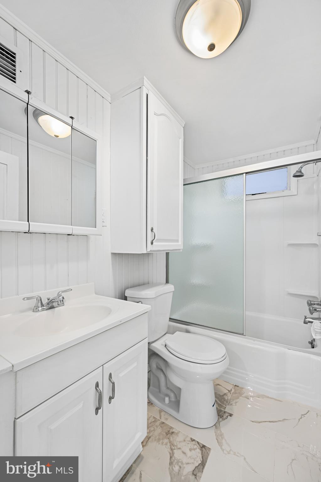223-225 KINGS HIGHWAY E 3RD FLR