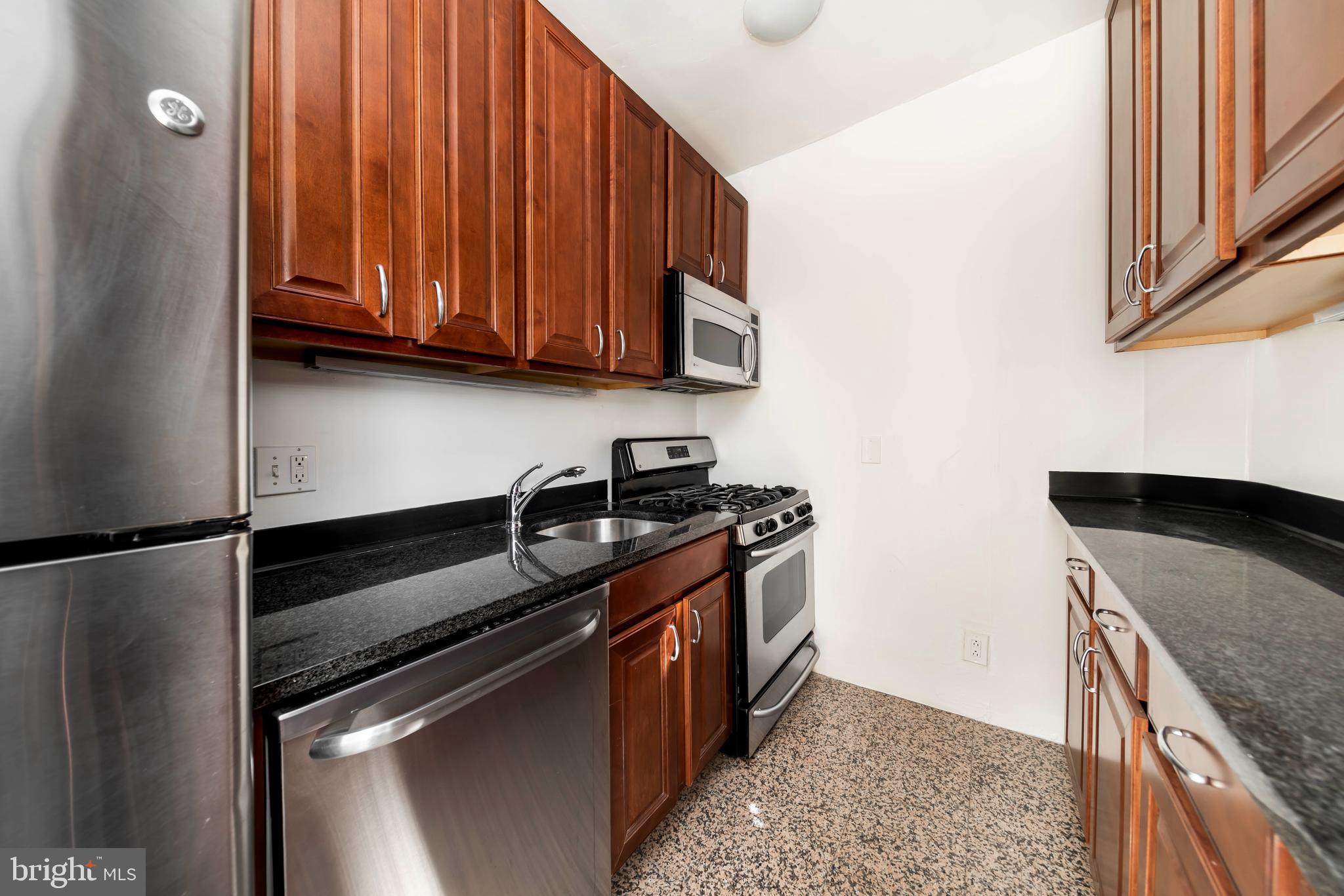 RITTENHOUSE SQUARE - Residential Lease