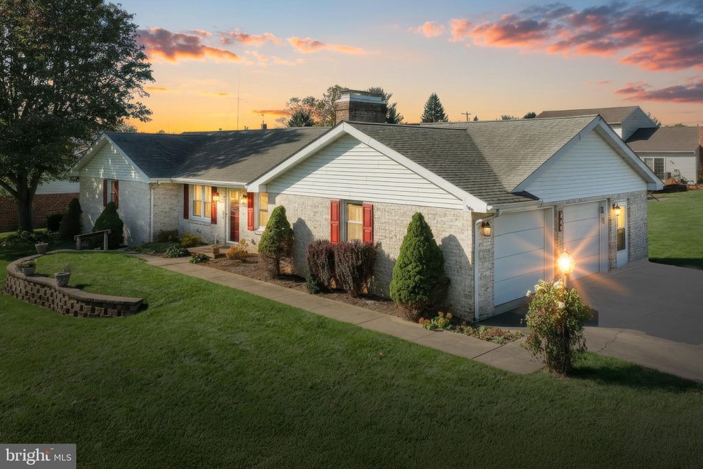 Photo of 244 Miller Rd, AKRON, PA 17501 (MLS # PALA2078272)