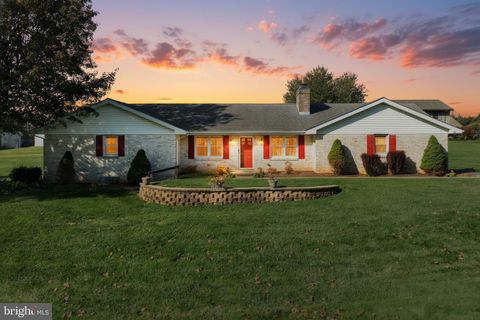 Photo of 244 Miller Rd, AKRON, PA 17501 (MLS # PALA2078272)