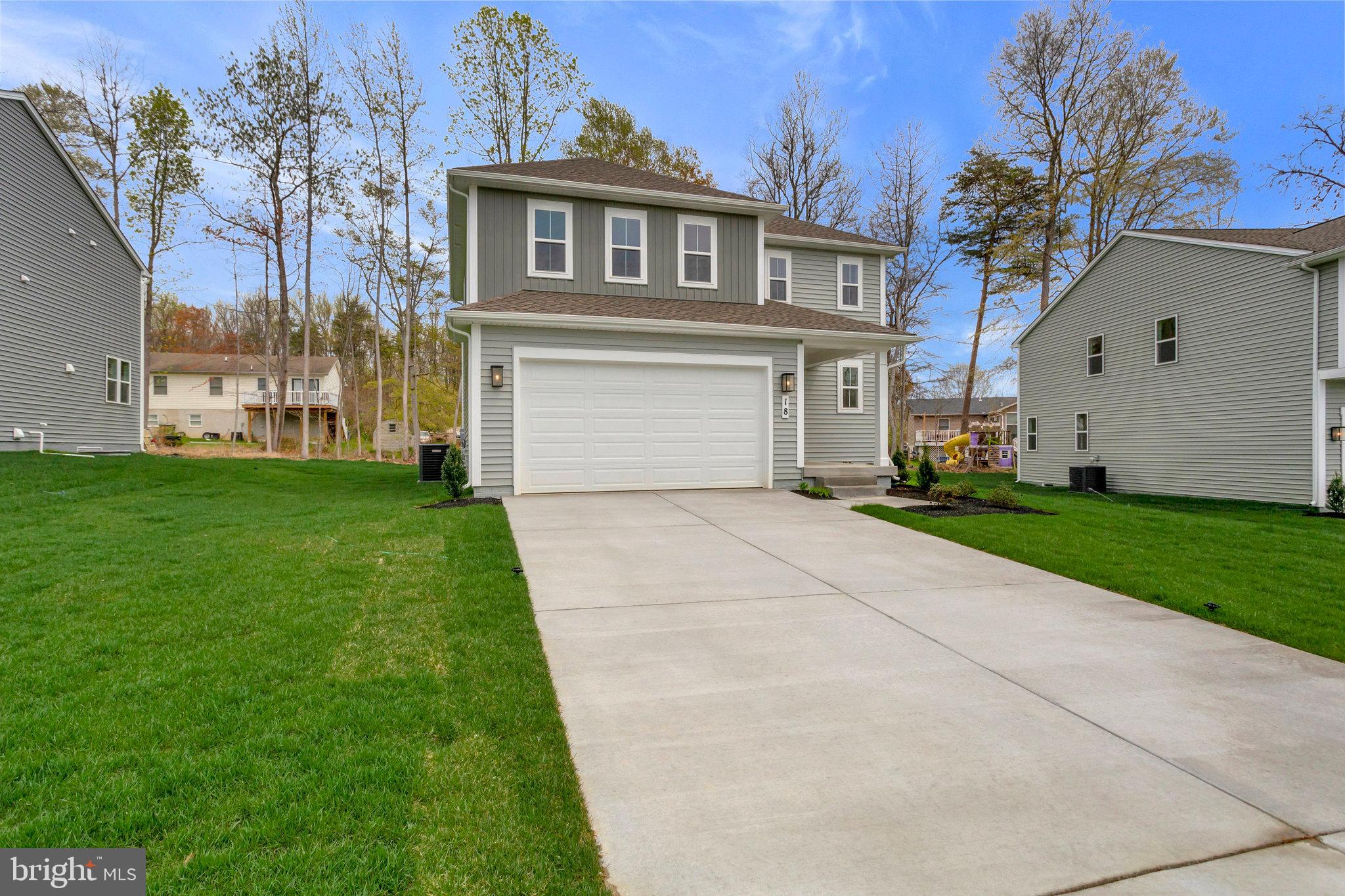 18 POPLAR COURT
