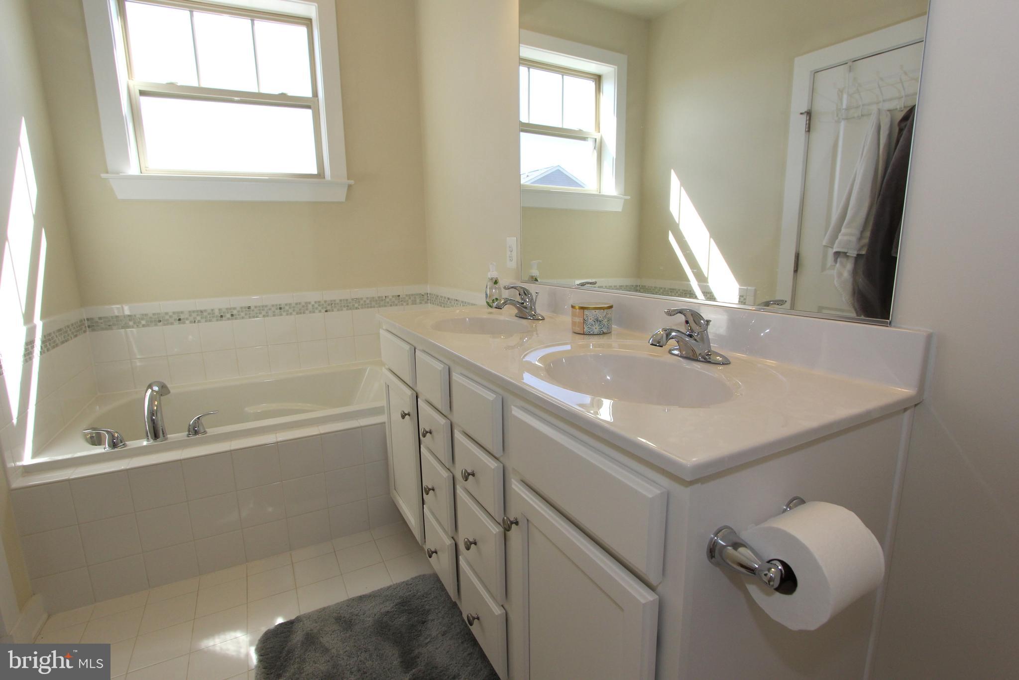 TUSCARORA CREEK - Residential