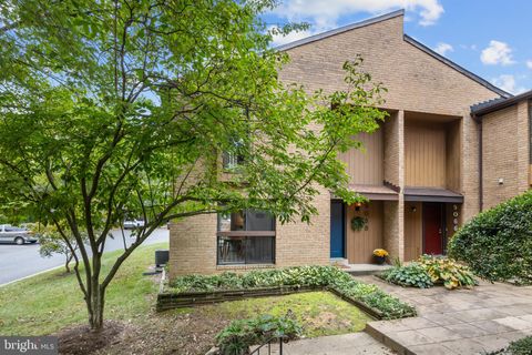 9068 BLARNEY STONE DRIVE SPRINGFIELD VA 22152