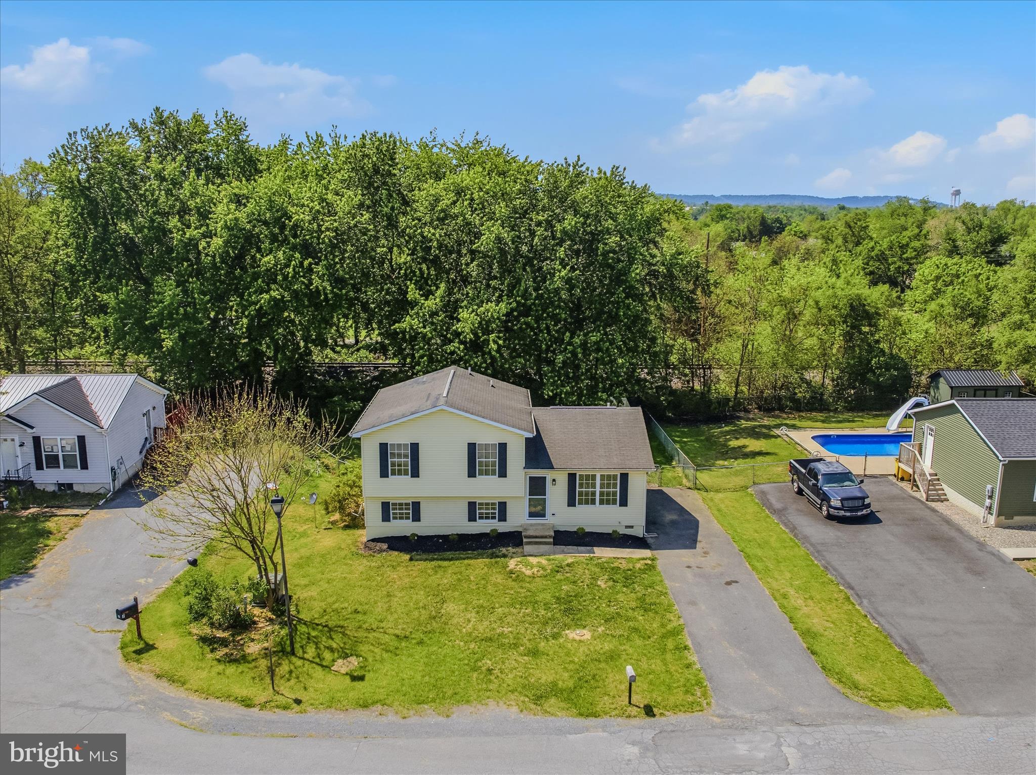 SPRINGFIELD VILLAGE - Residential