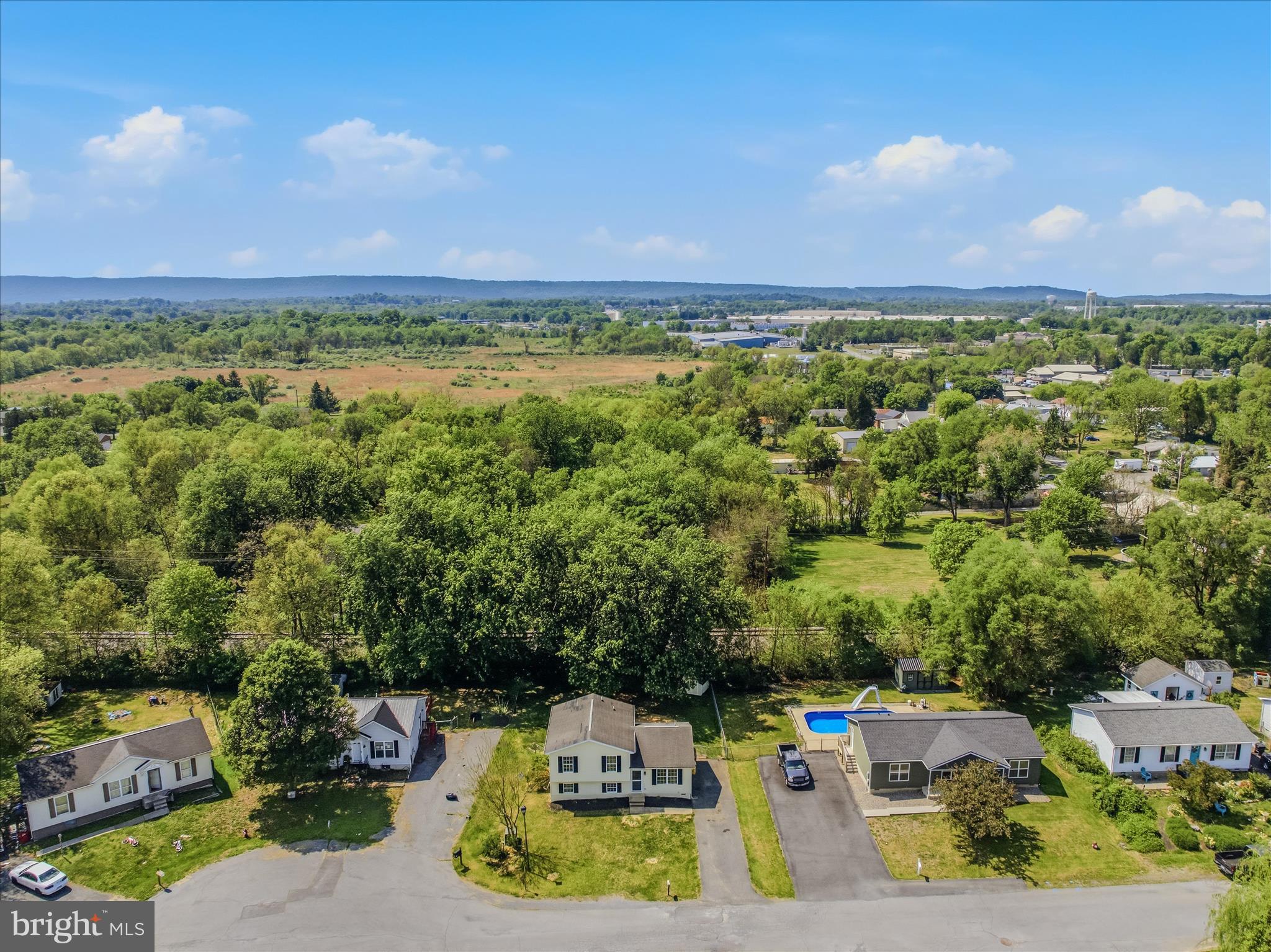 SPRINGFIELD VILLAGE - Residential
