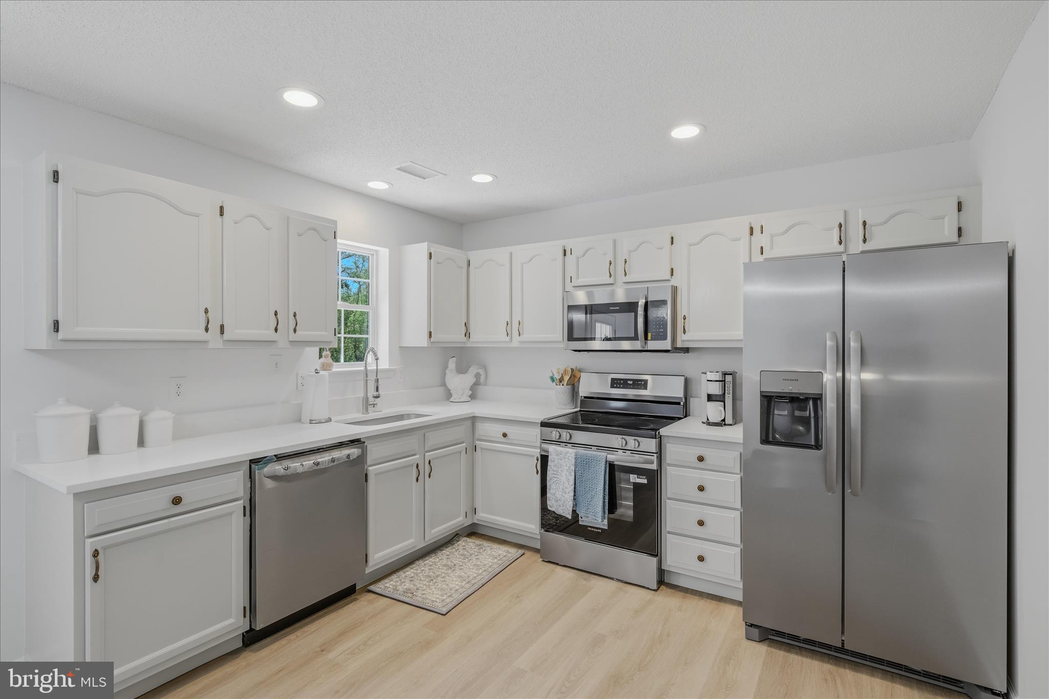 SPRINGFIELD VILLAGE - Residential